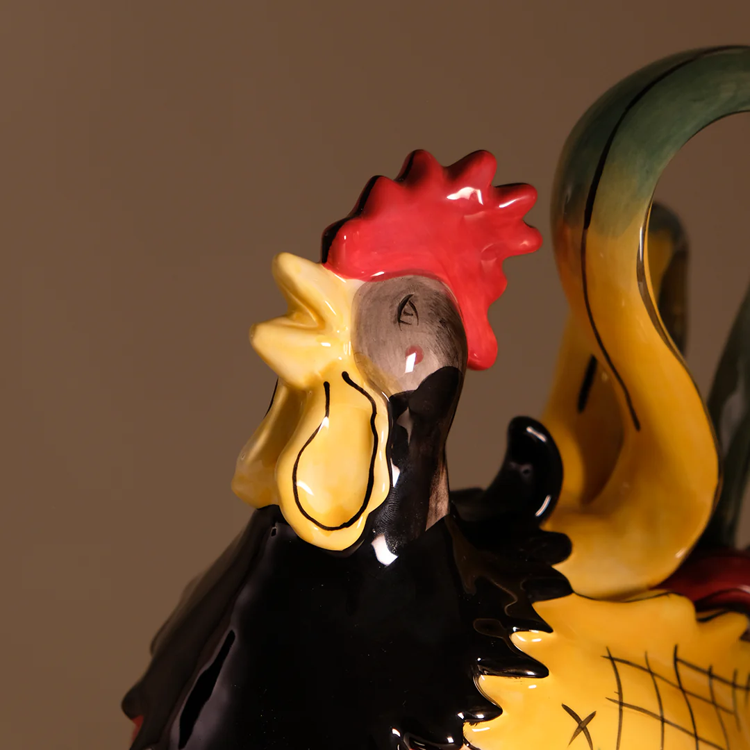 Alberto Alto Figurine - Image 6