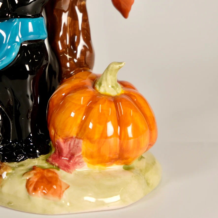 Autumn Tree Lab Dog Figurine - Image 6