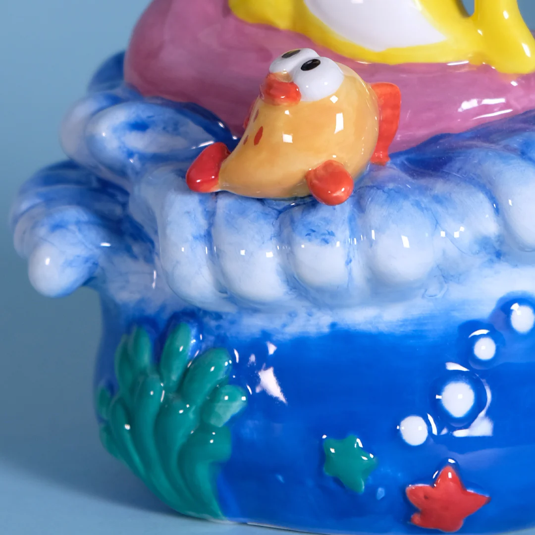 Baby Shark Lazy Days Piggy Bank - Image 6