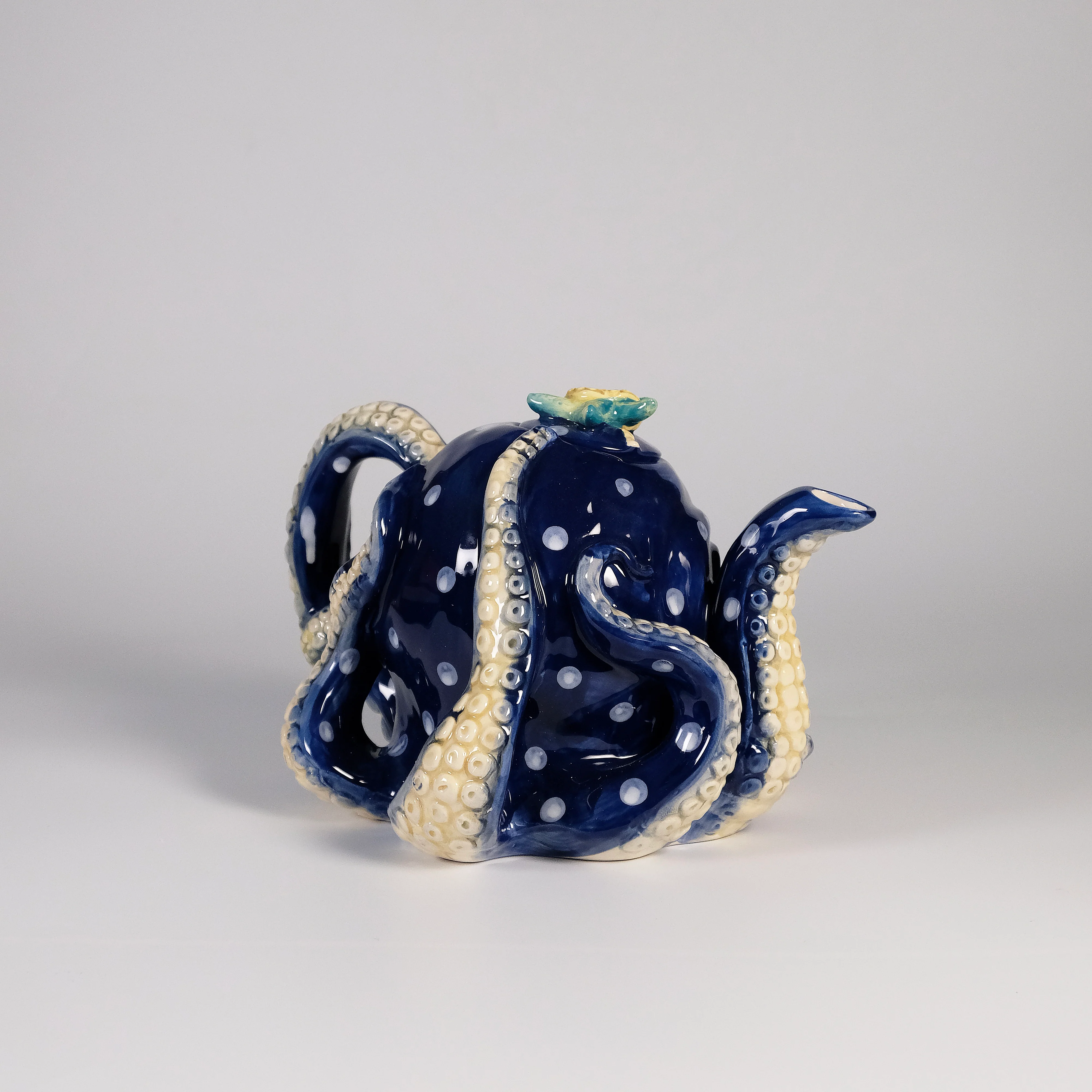 Blue Octopus Teapot - Image 3
