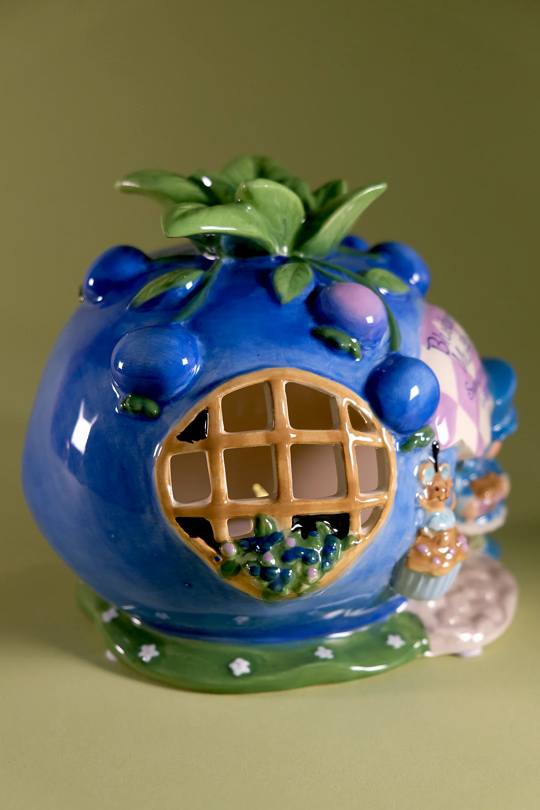 Blueberry Muffin's Sweet and Cozy Cottage Candle House - Image 7