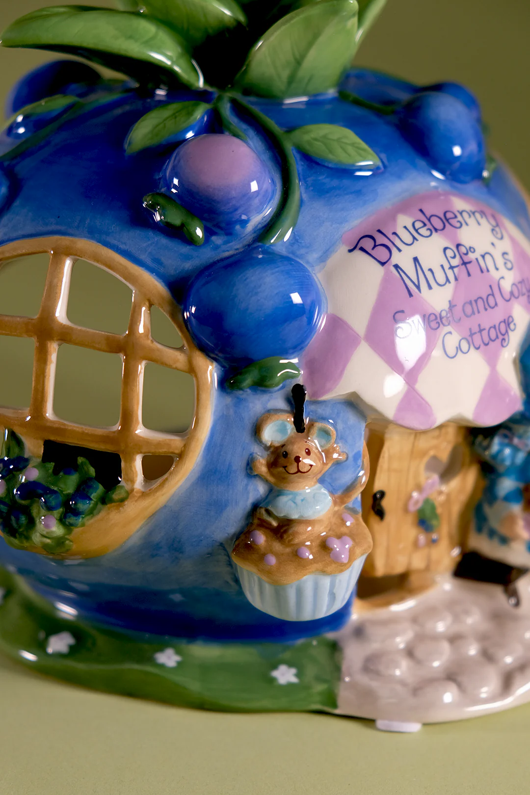 Blueberry Muffin's Sweet and Cozy Cottage Candle House - Image 8