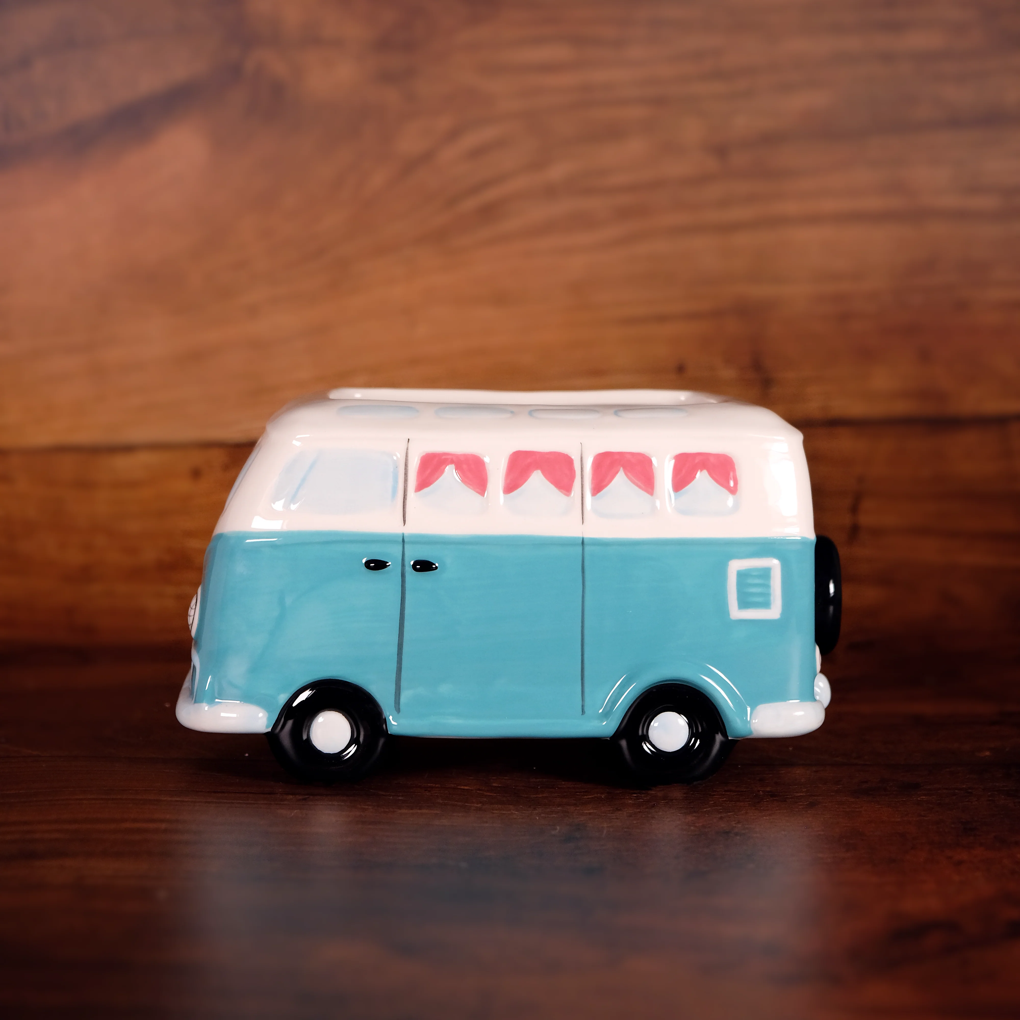 Bus Planter - Image 4