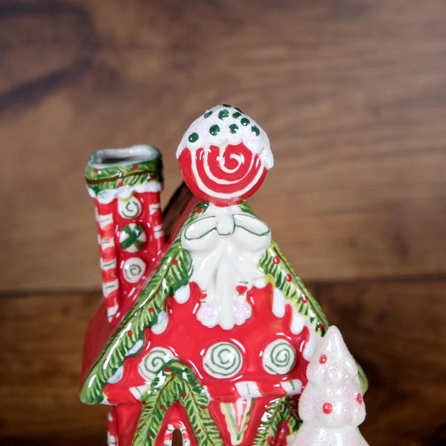 Candy Cane Inn Candle House - Image 5
