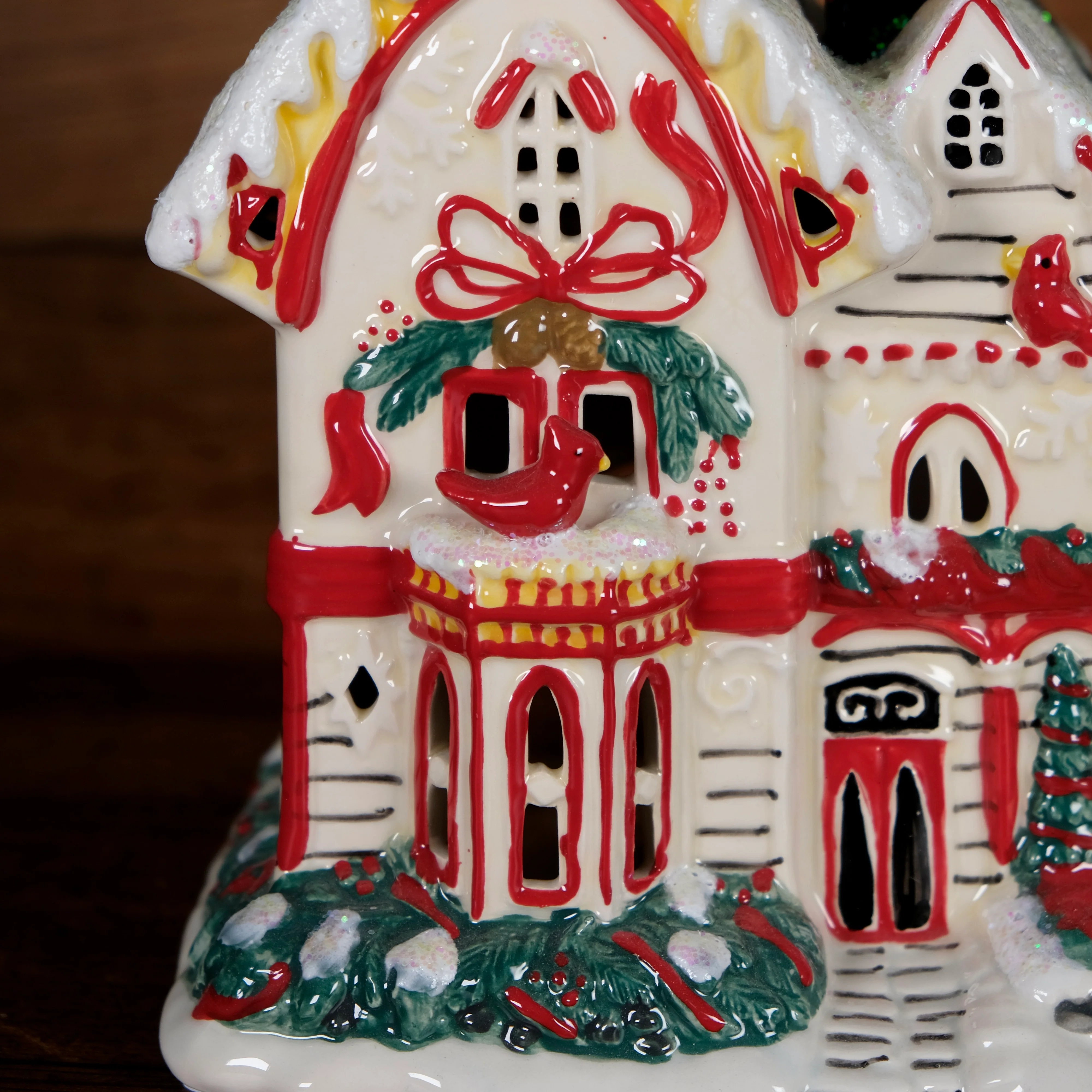 Cardinal Candle House - Image 7