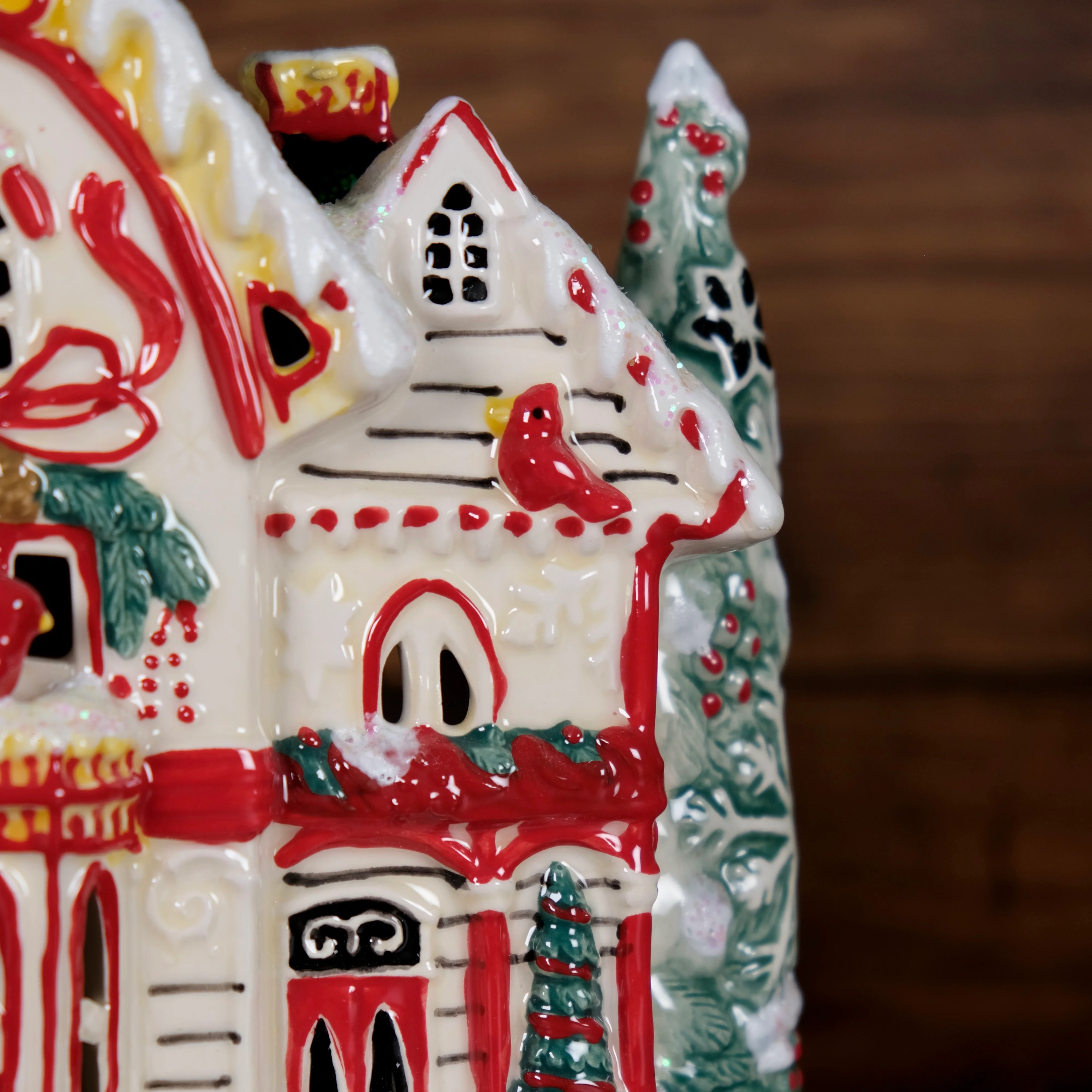 Cardinal Candle House - Image 9