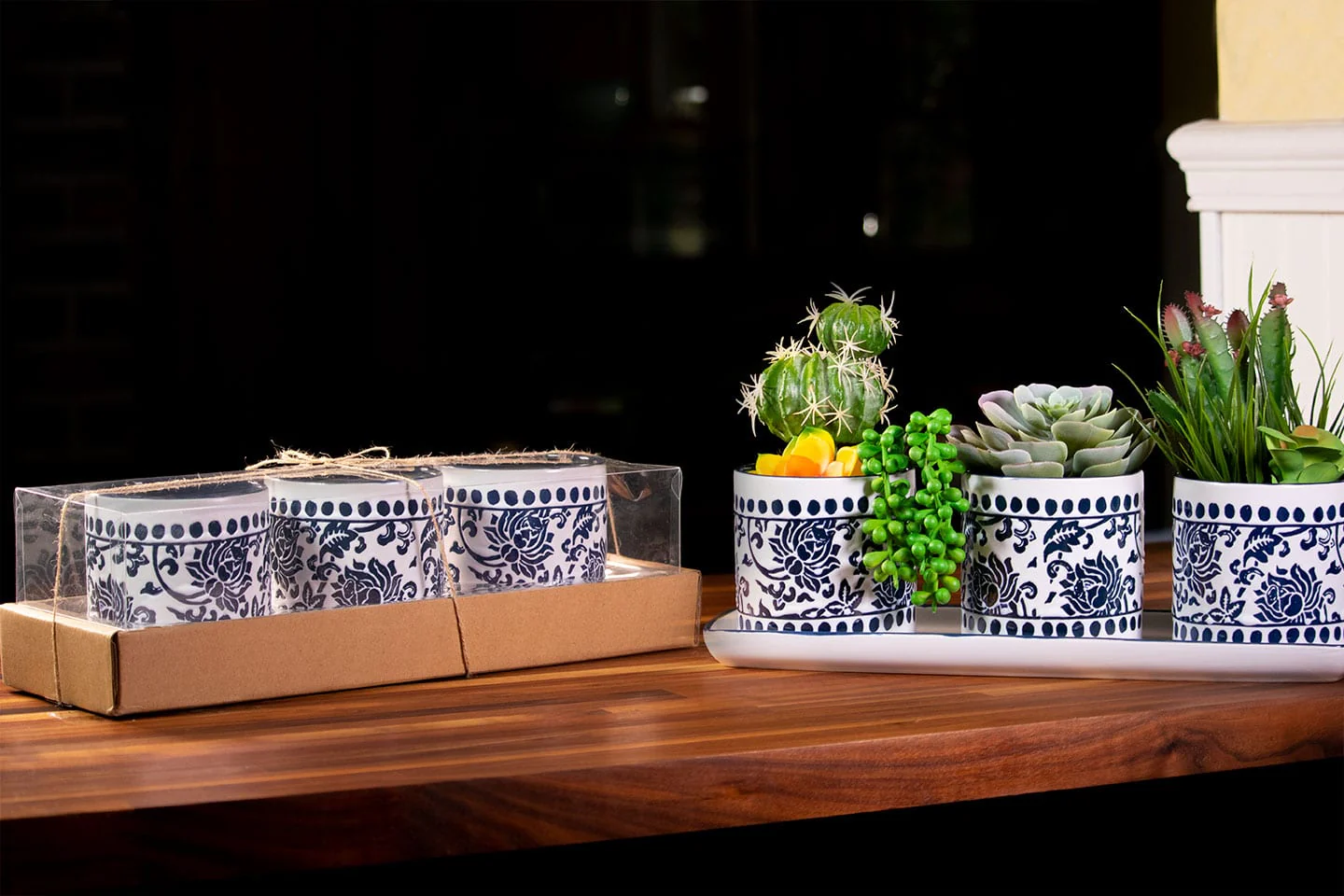 China Charm Set of 4" Planters W/ Tray - Image 3