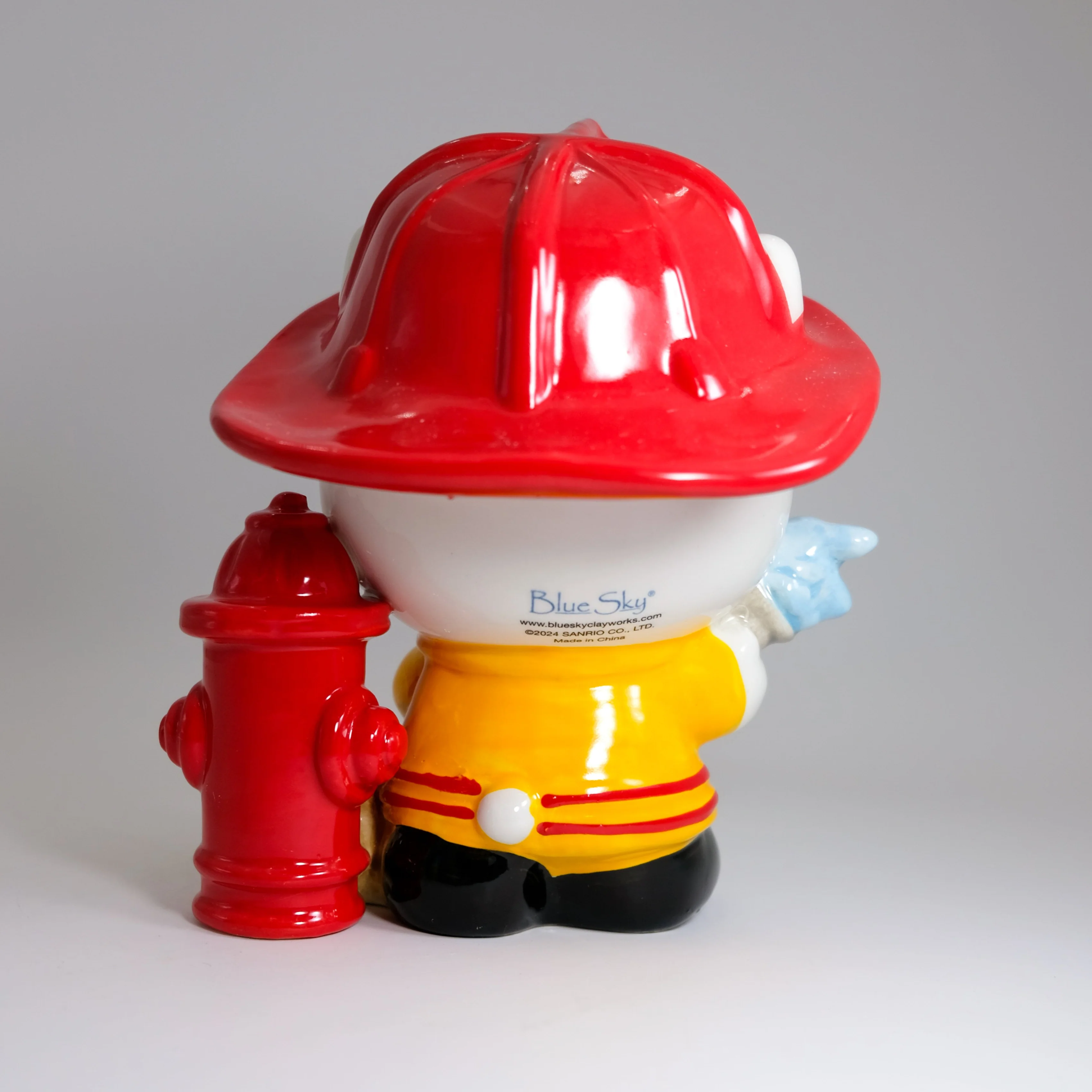 Hello Kitty FireFighter Figurine - Image 3