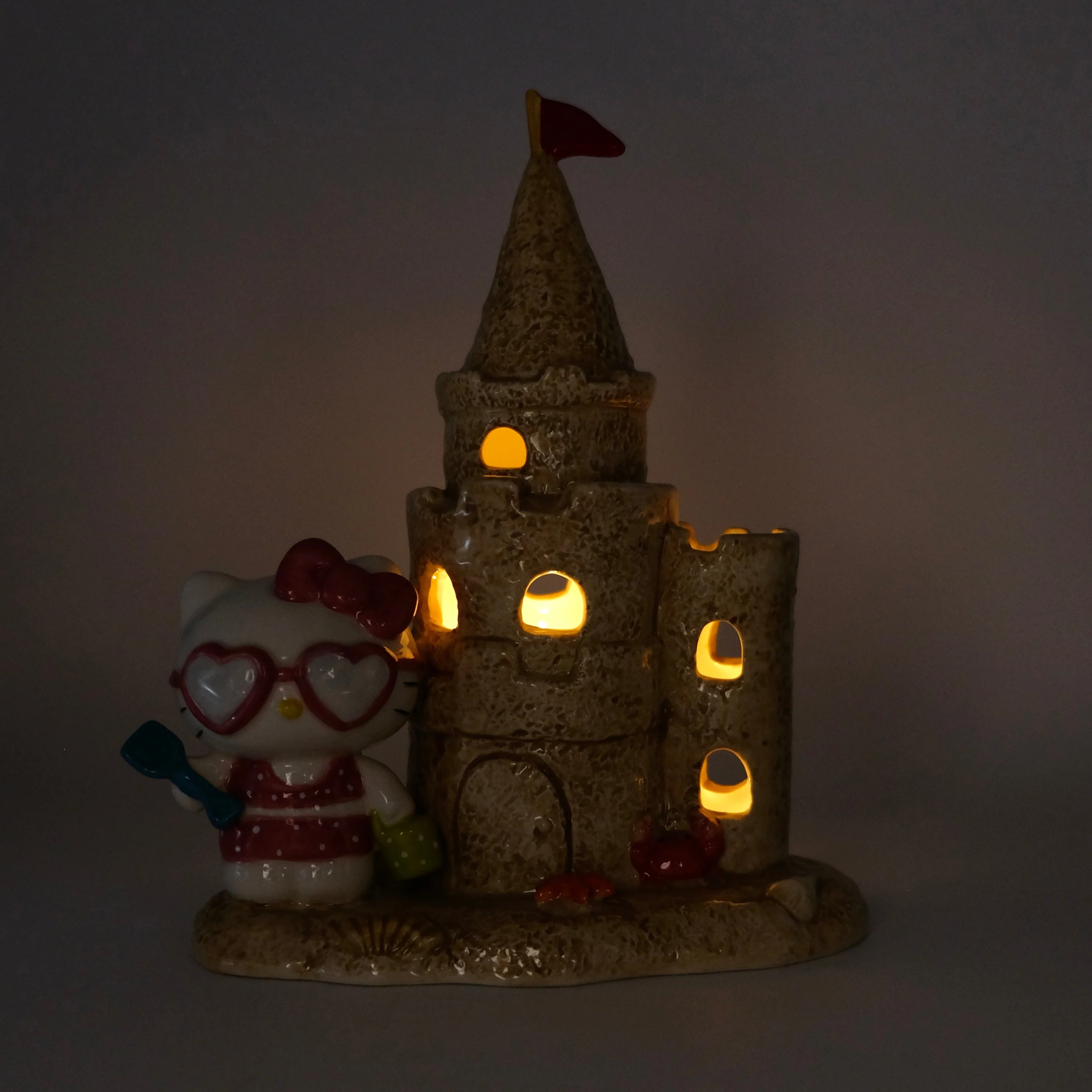 Hello Kitty Sand Castle Candle House - Image 11