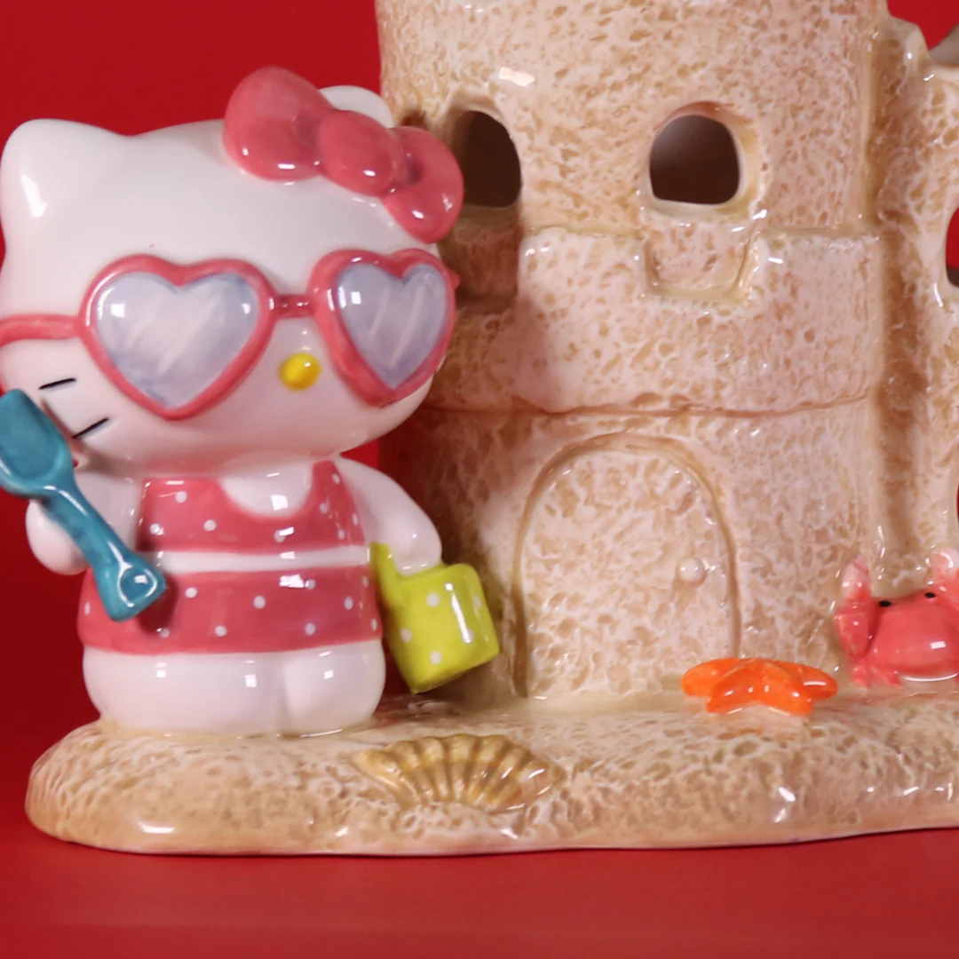 Hello Kitty Sand Castle Candle House - Image 3