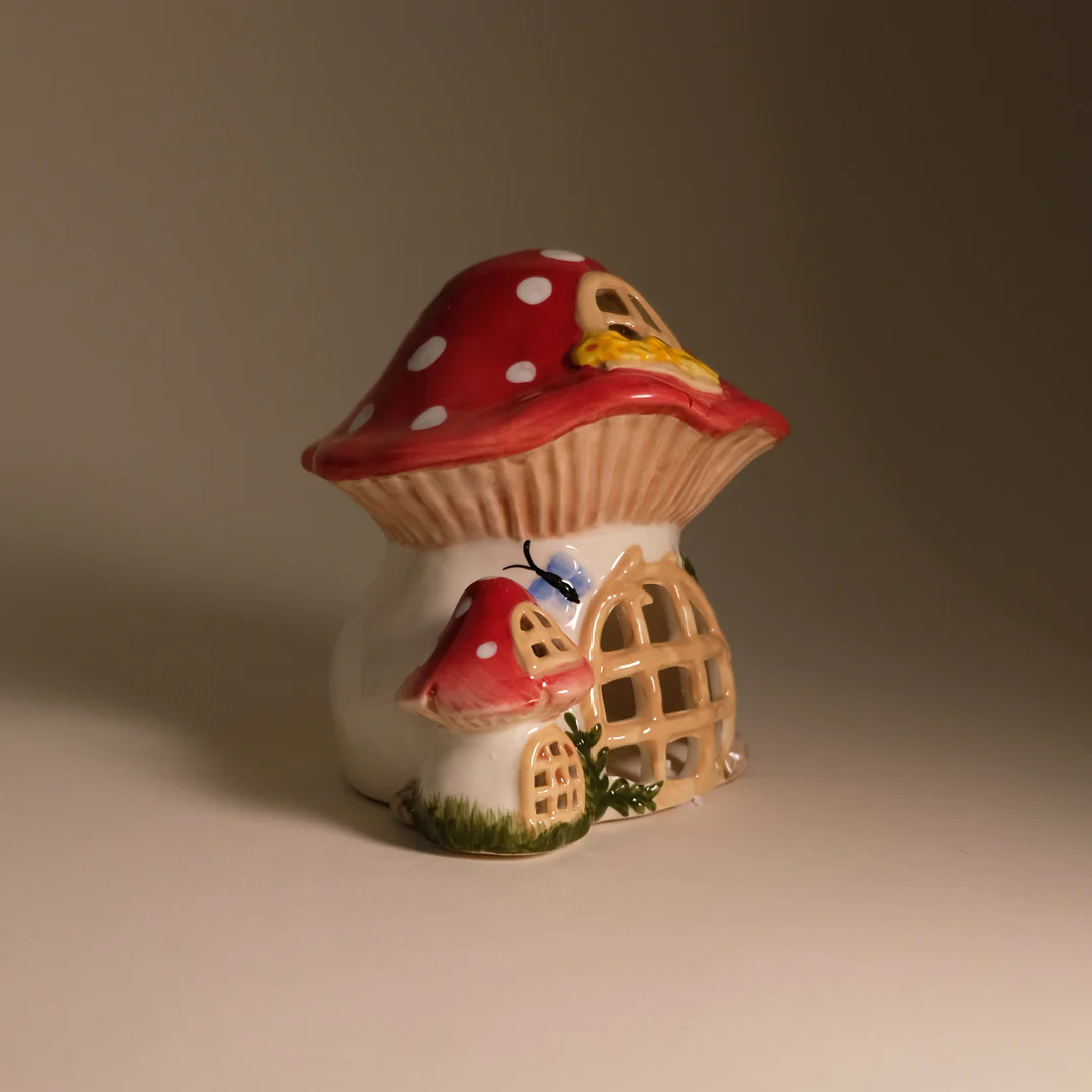 Clayworks Nesting Mushroom Candle House - Image 4