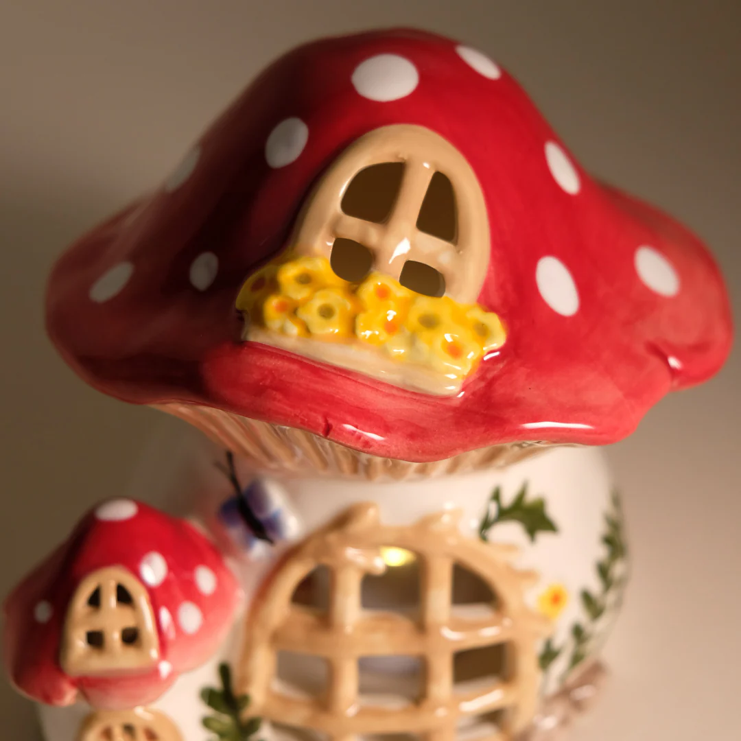 Clayworks Nesting Mushroom Candle House - Image 5