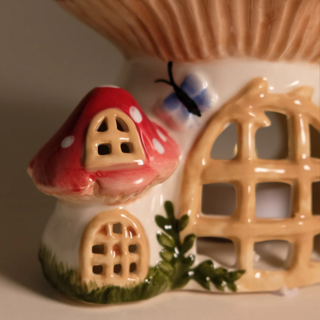 Clayworks Nesting Mushroom Candle House - Image 7