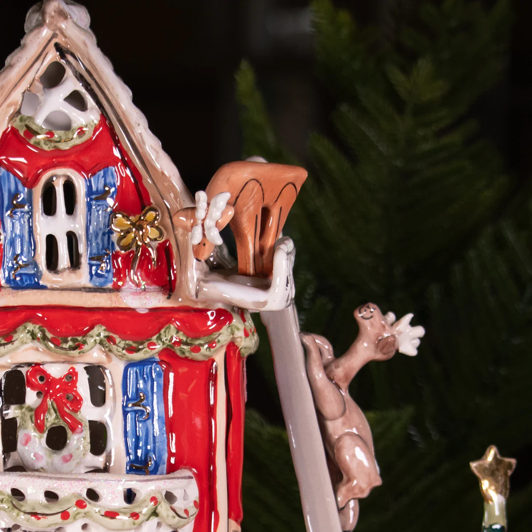 Reindeerville Clayworks Rudolph Flight School Candle House - Image 8