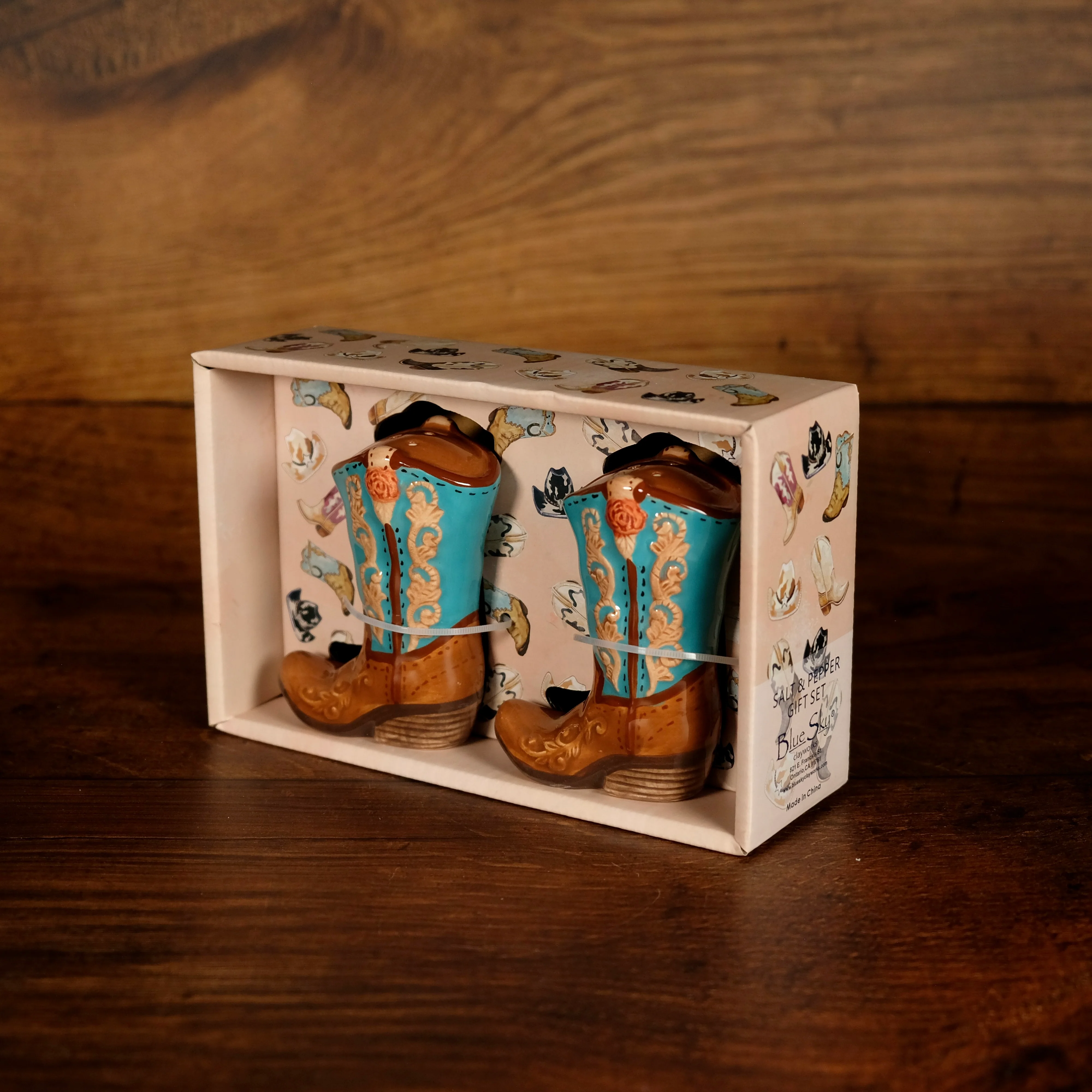 COWBOY BOOT SALT & PEPPER SET - Image 2