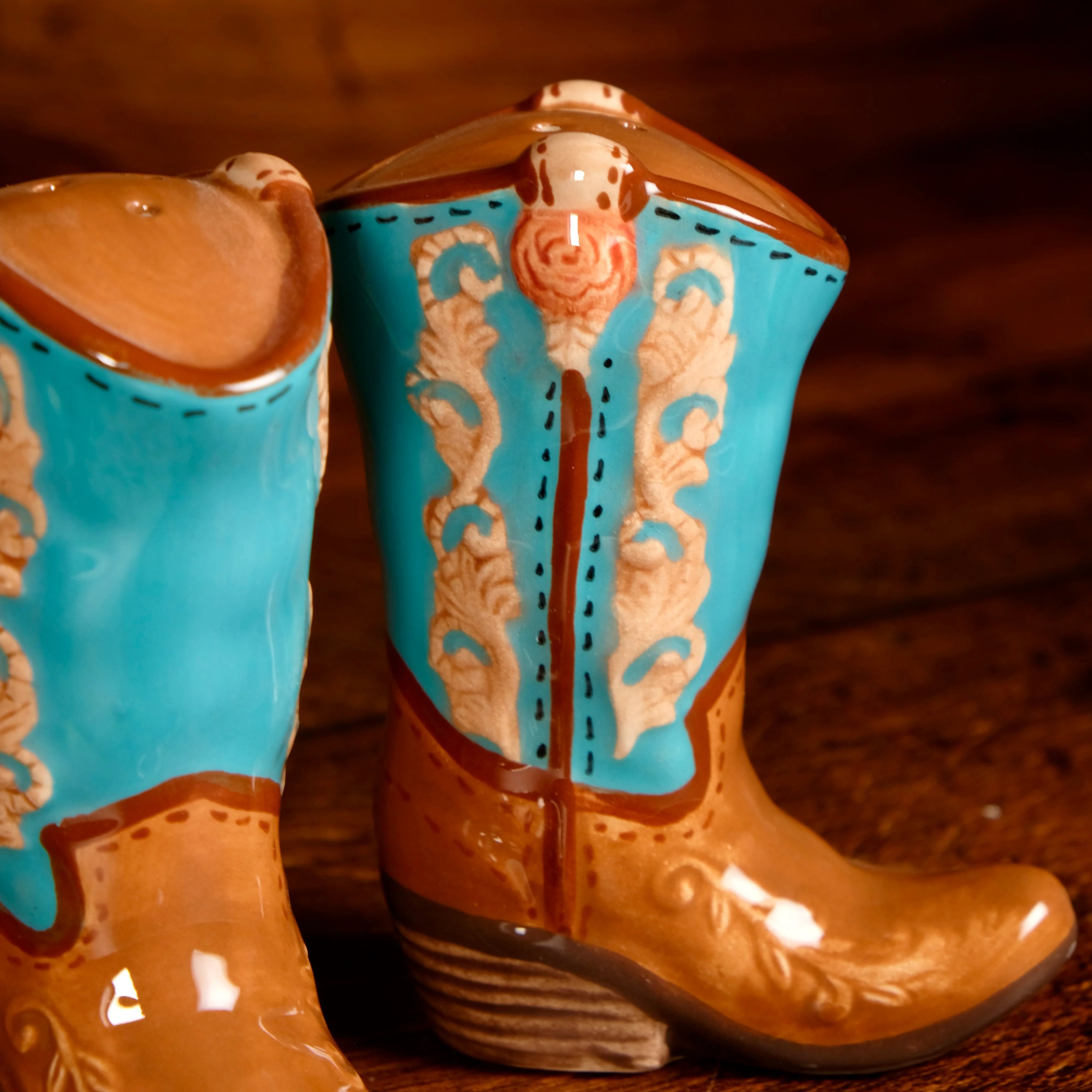 COWBOY BOOT SALT & PEPPER SET - Image 5