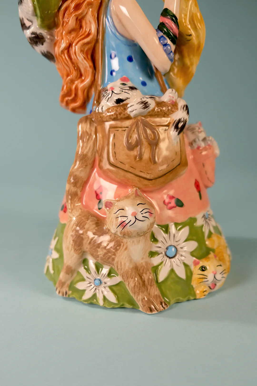 Crazy Cat Lady Figurine - Image 9