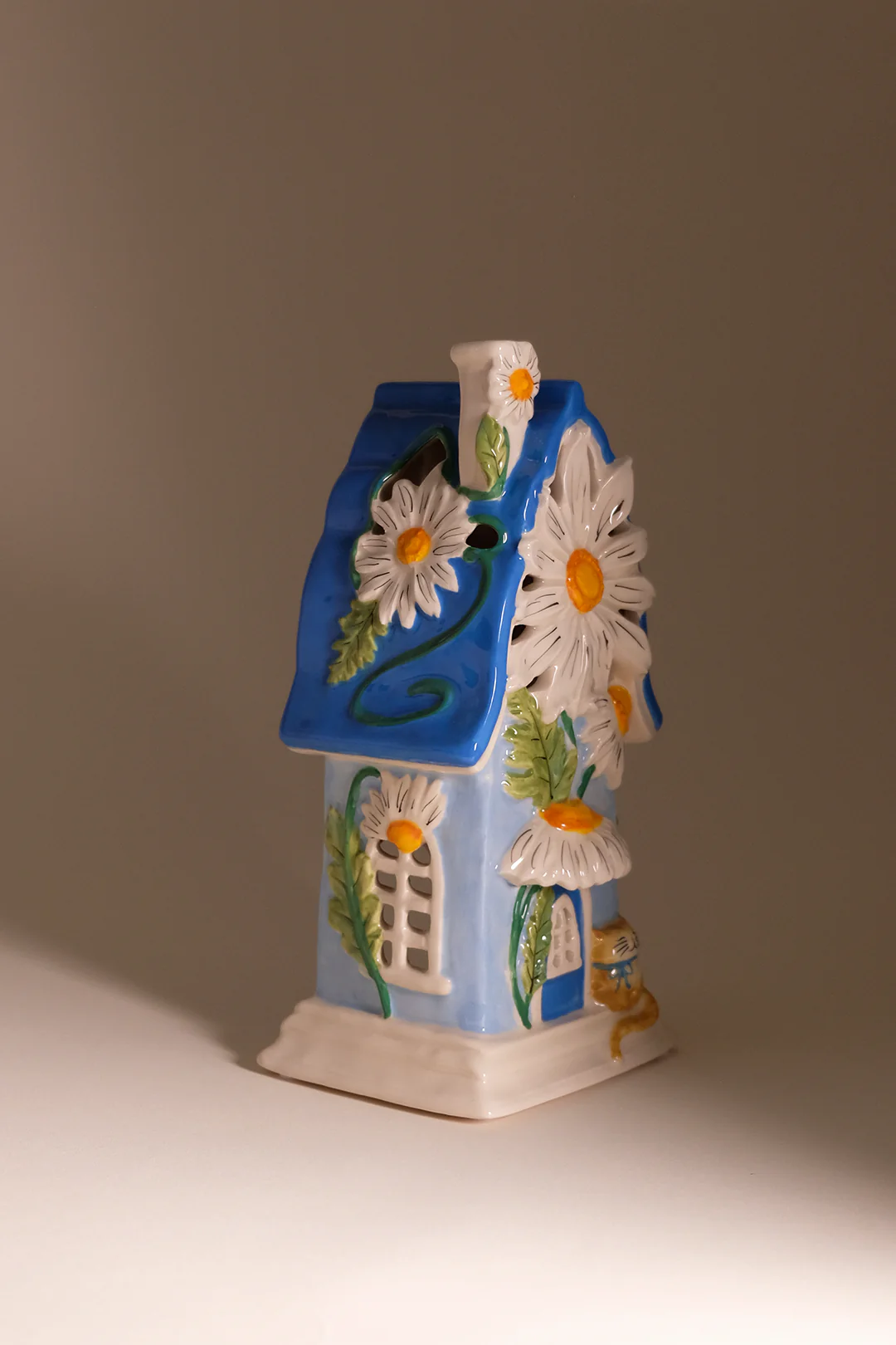 Daisy Garden Candle House - Image 5