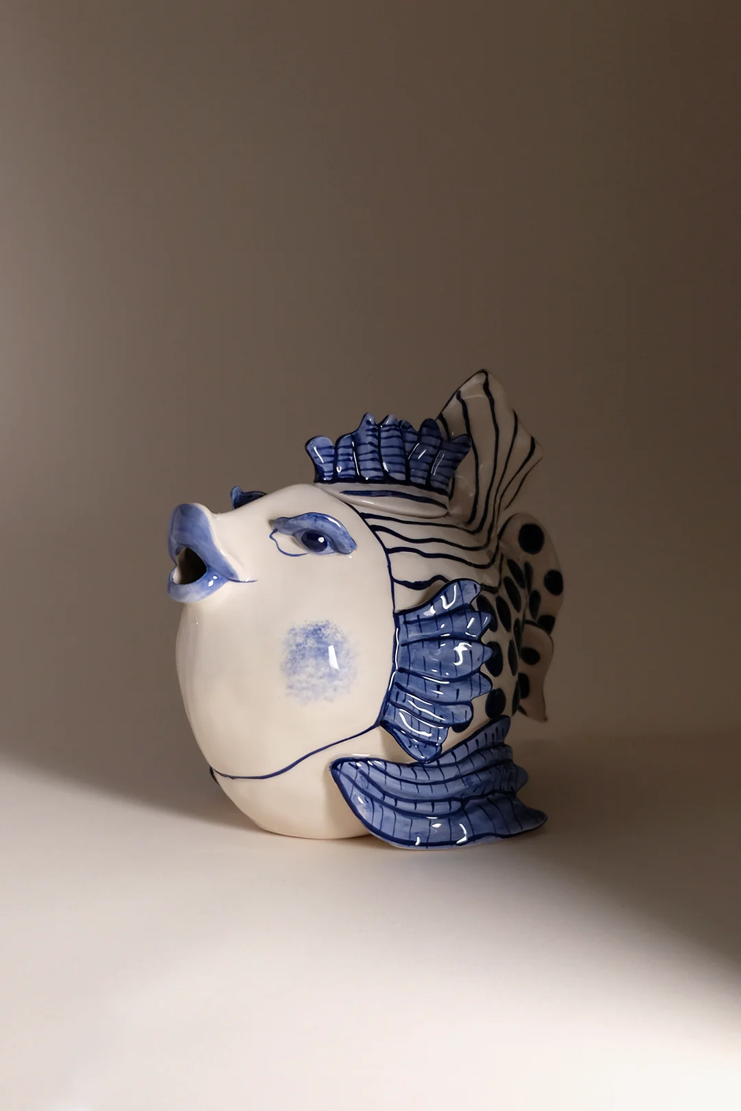 Delft Fish Teapot - Image 2