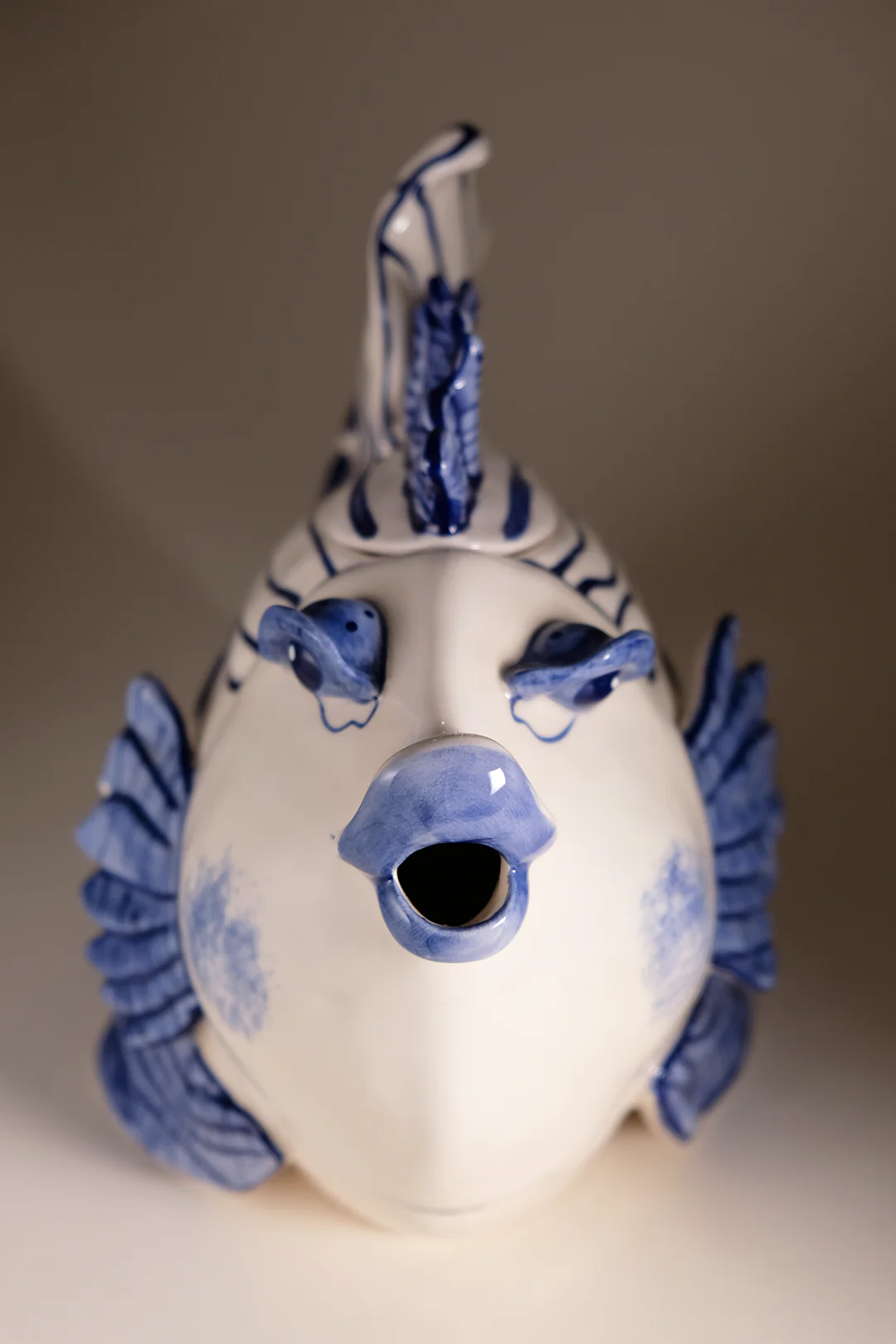 Delft Fish Teapot - Image 6