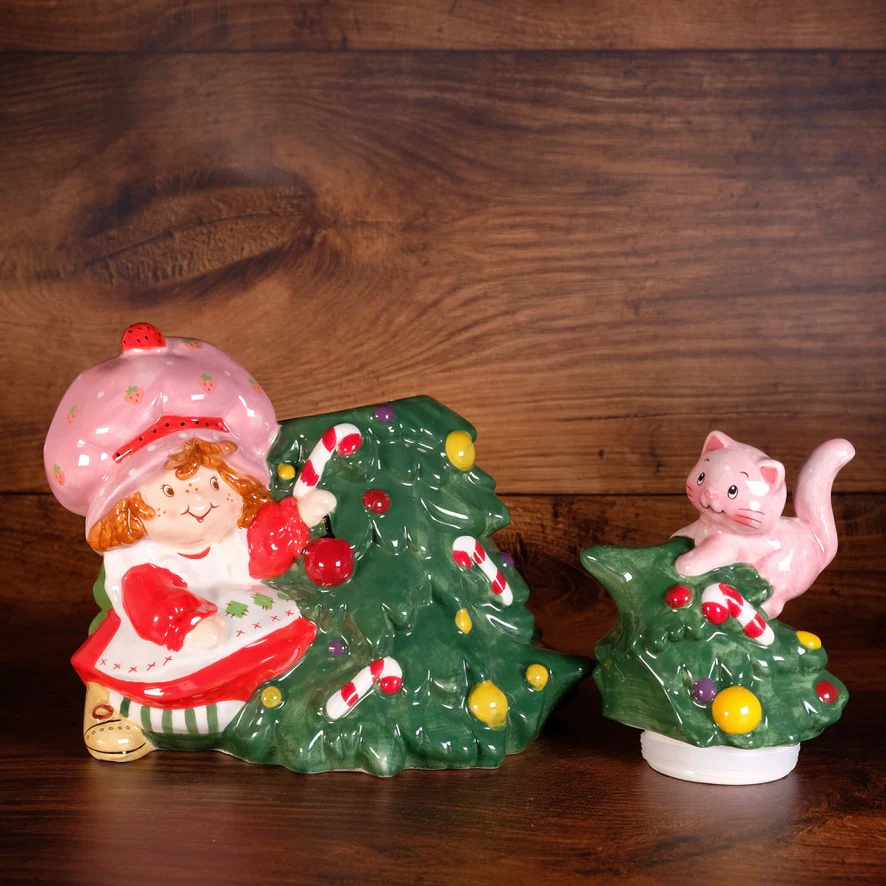 Strawberry Shortcake Falling for Cuteness Cookie Jar - Image 6