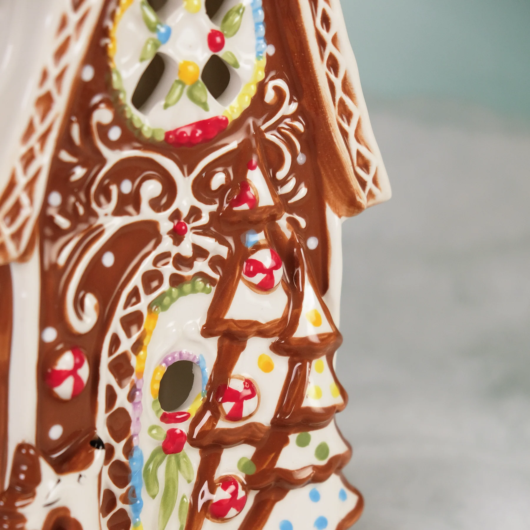 Gingerbread Candle House - Image 6