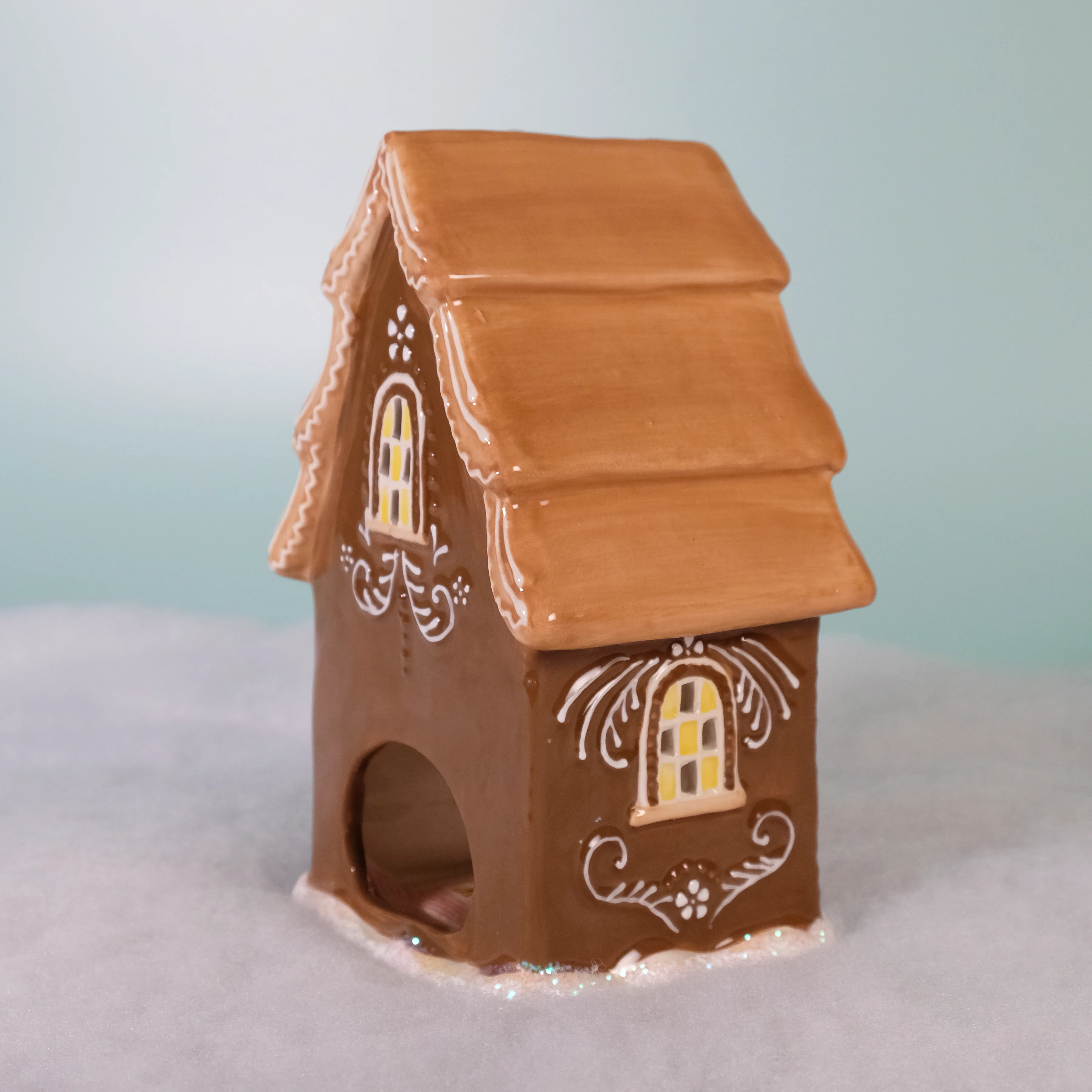 Gingerbread Candle House - Image 4