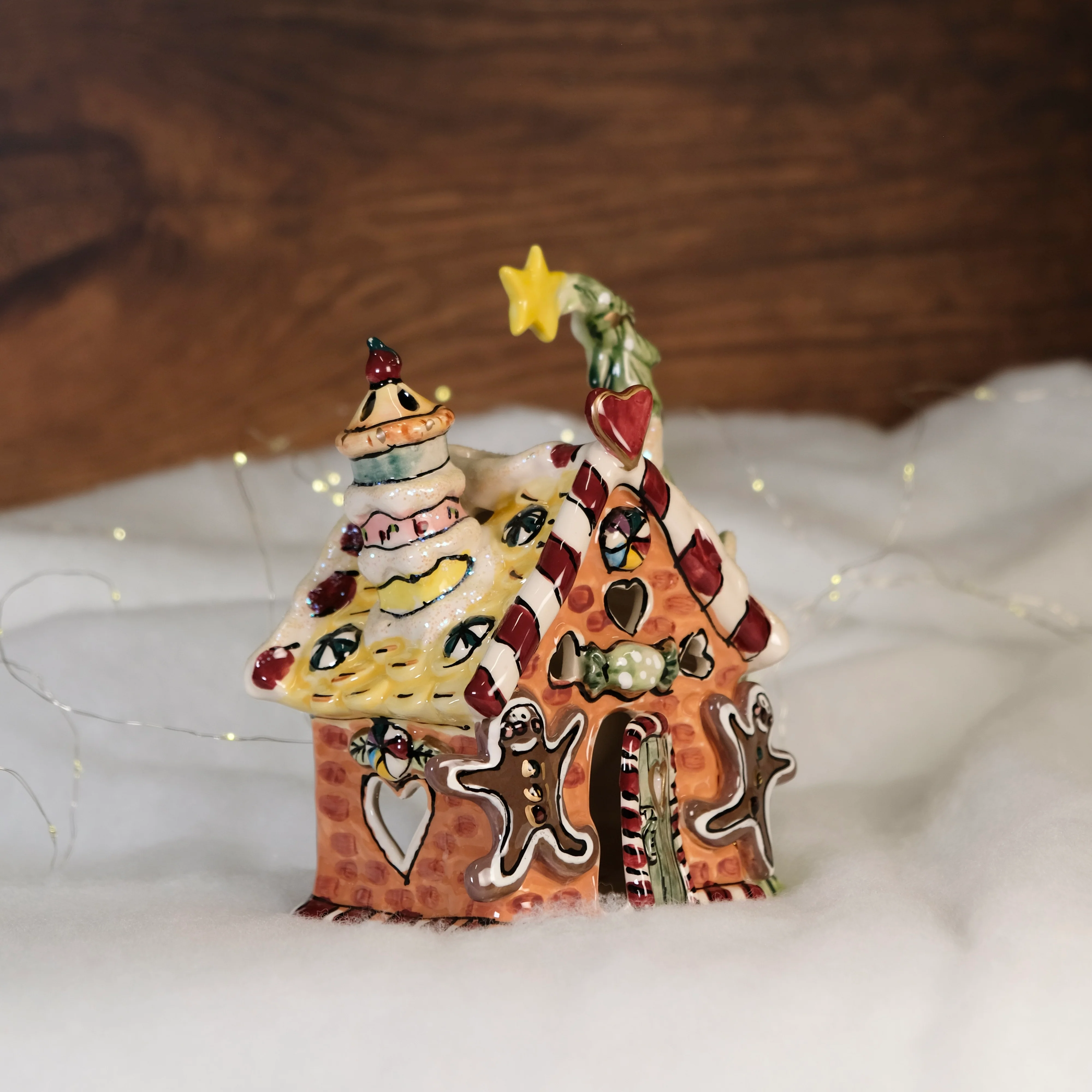 Gingerbread Candle House - Image 3