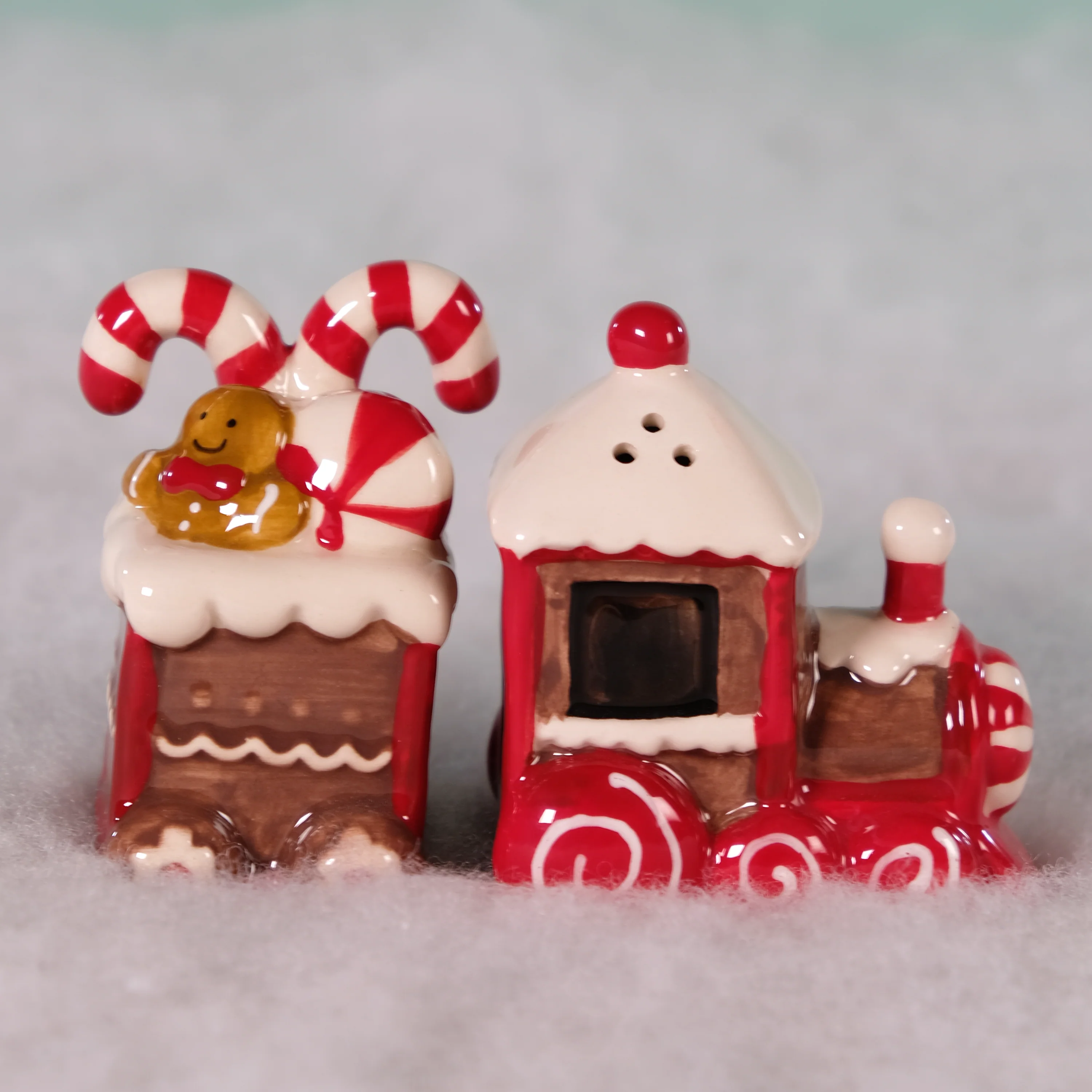 Gingerbread Train Salt & Pepper Set - Image 3