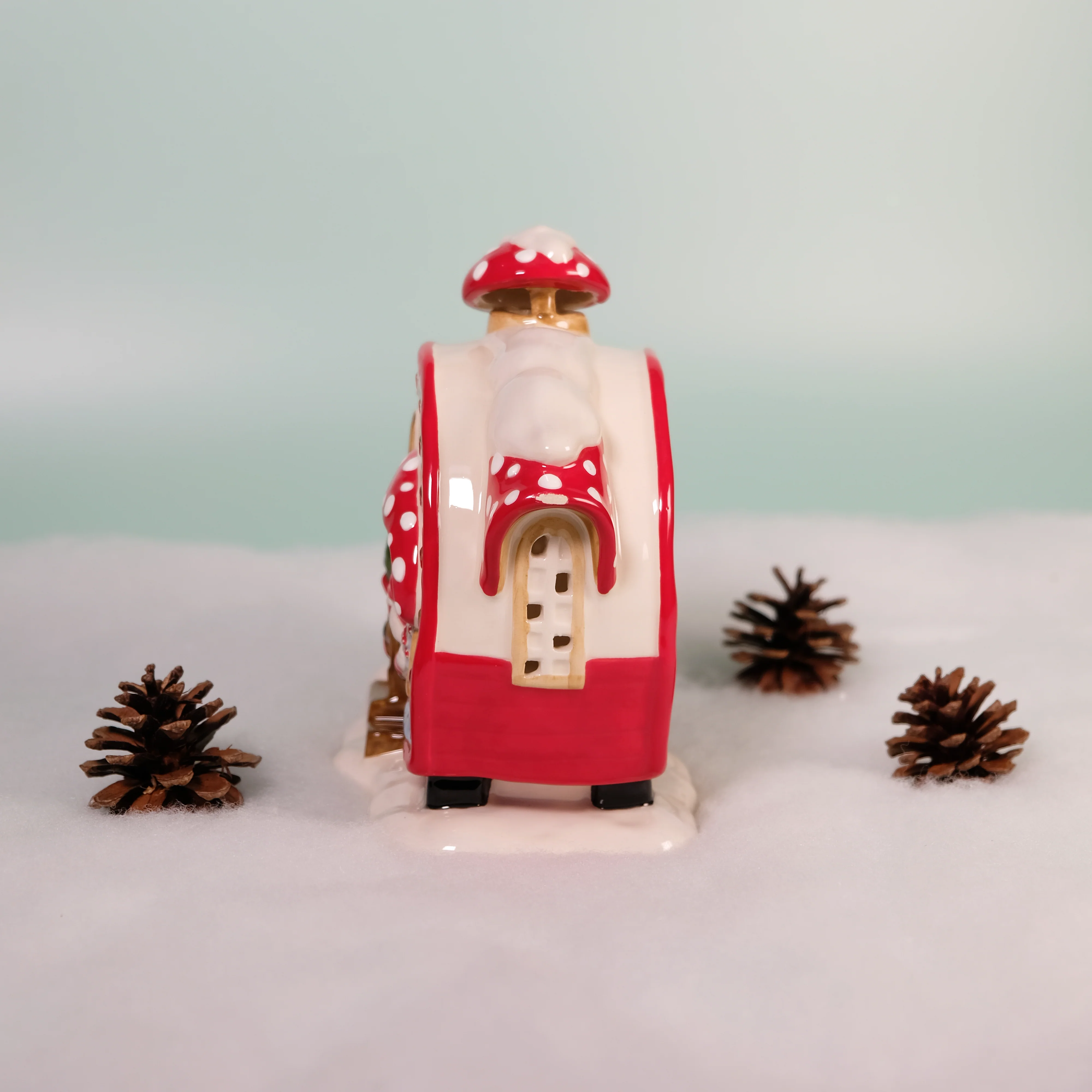 Gnomeville Hot Chocolate Tealight Holder - Image 4