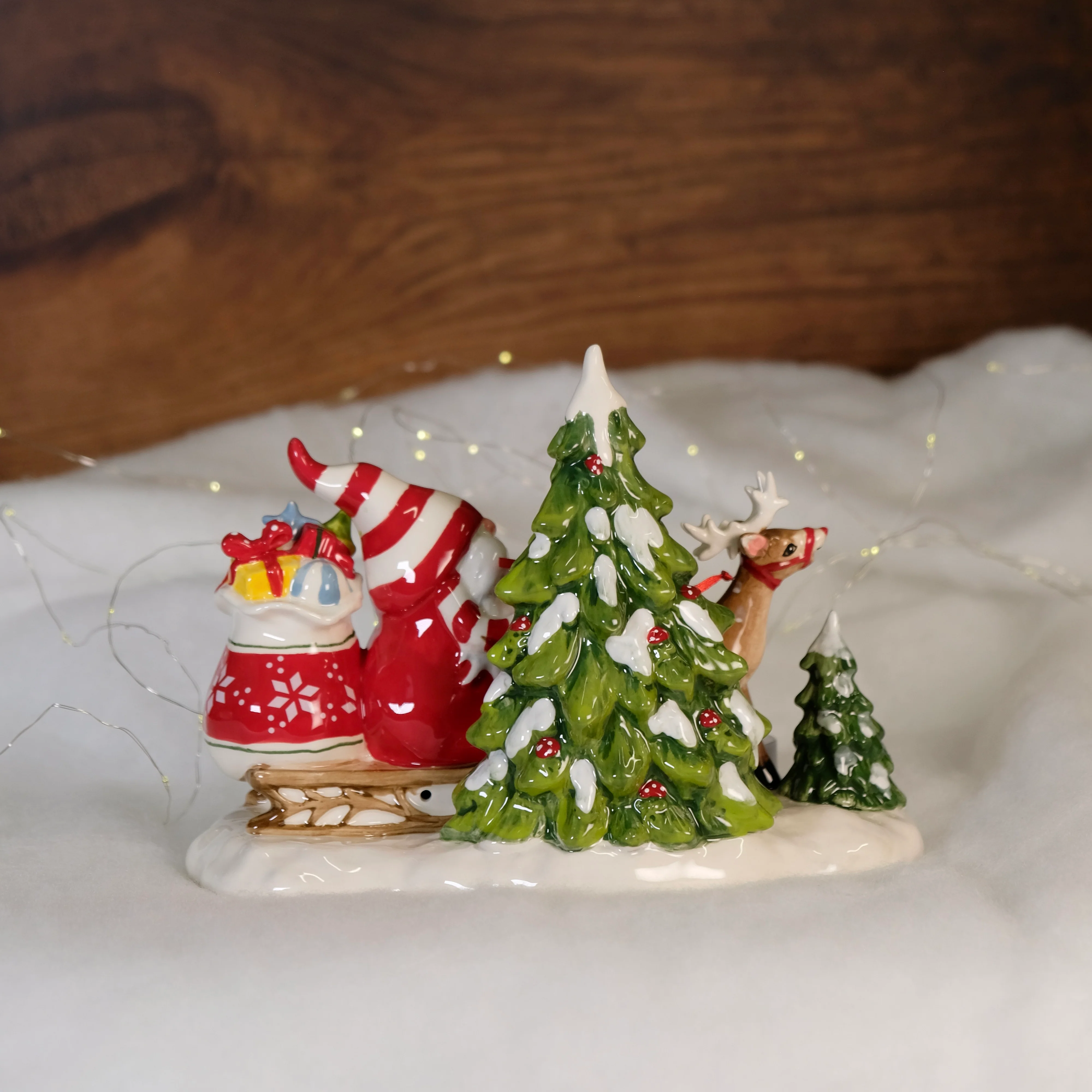 Gnomeville Shopping Tealight Holder - Image 3