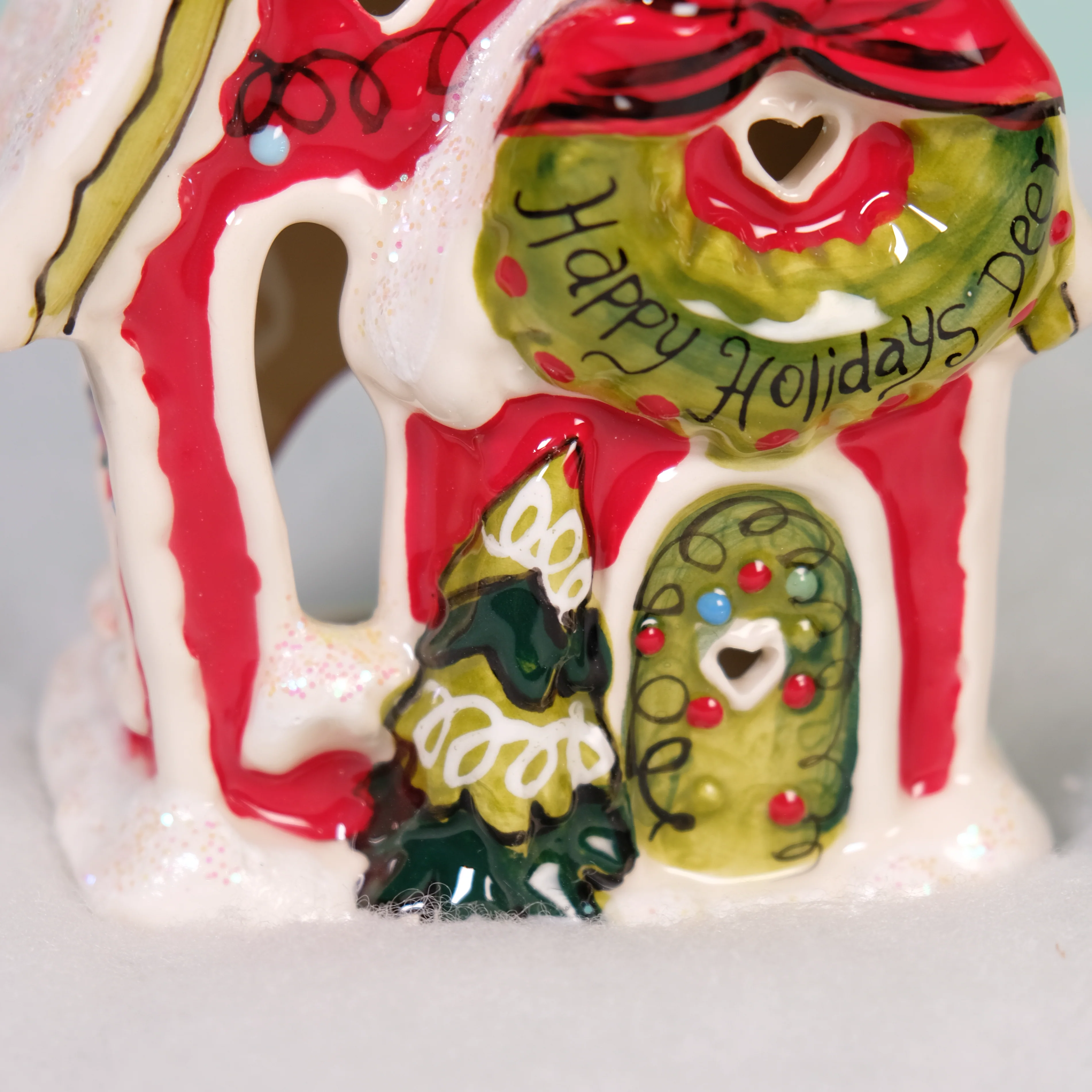ReindeerVille - Happy Holiday Deer Candle House - Image 9