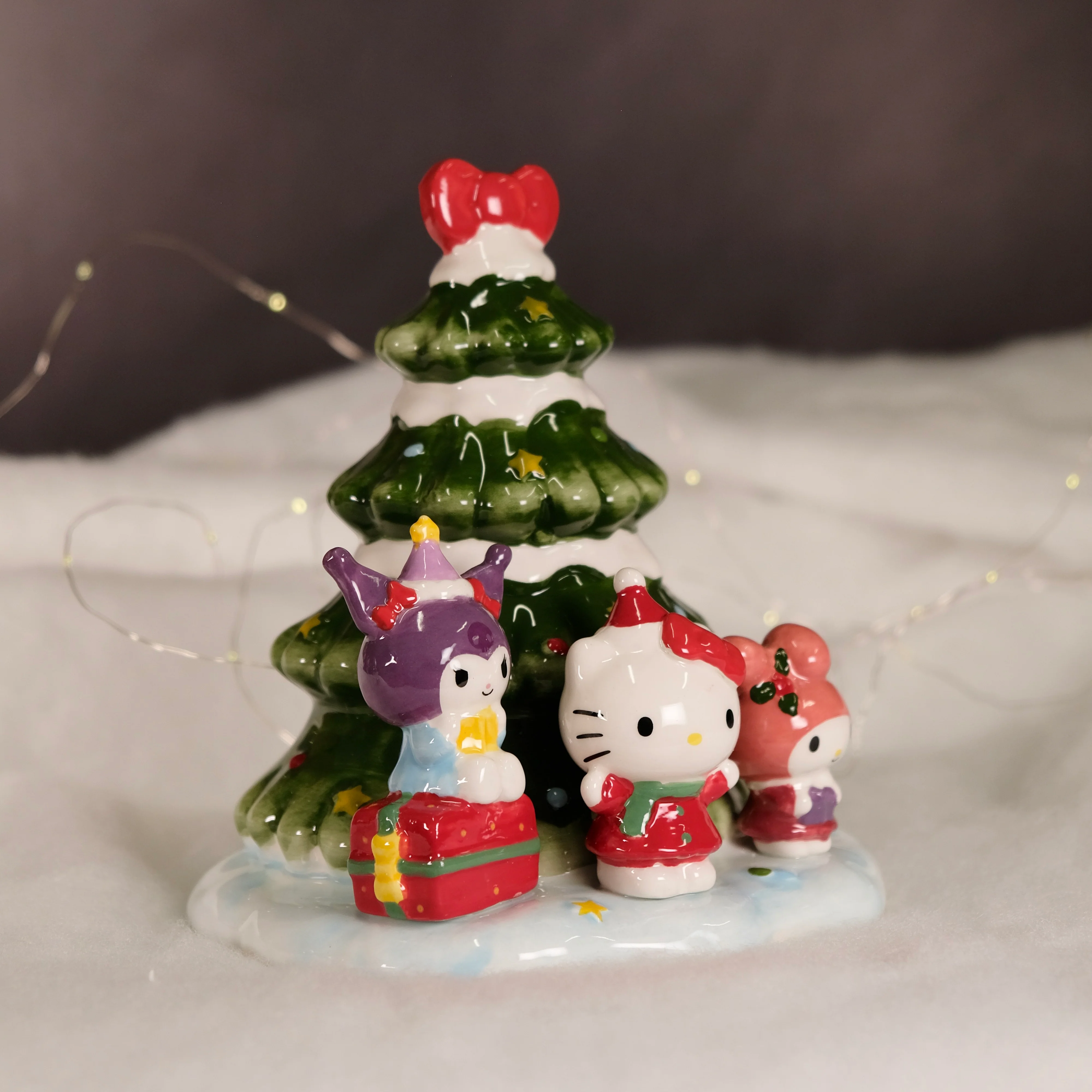 HELLO KITTY AND FRIENDS CAROLING AROUND THE TREE FIGURINE - Image 2