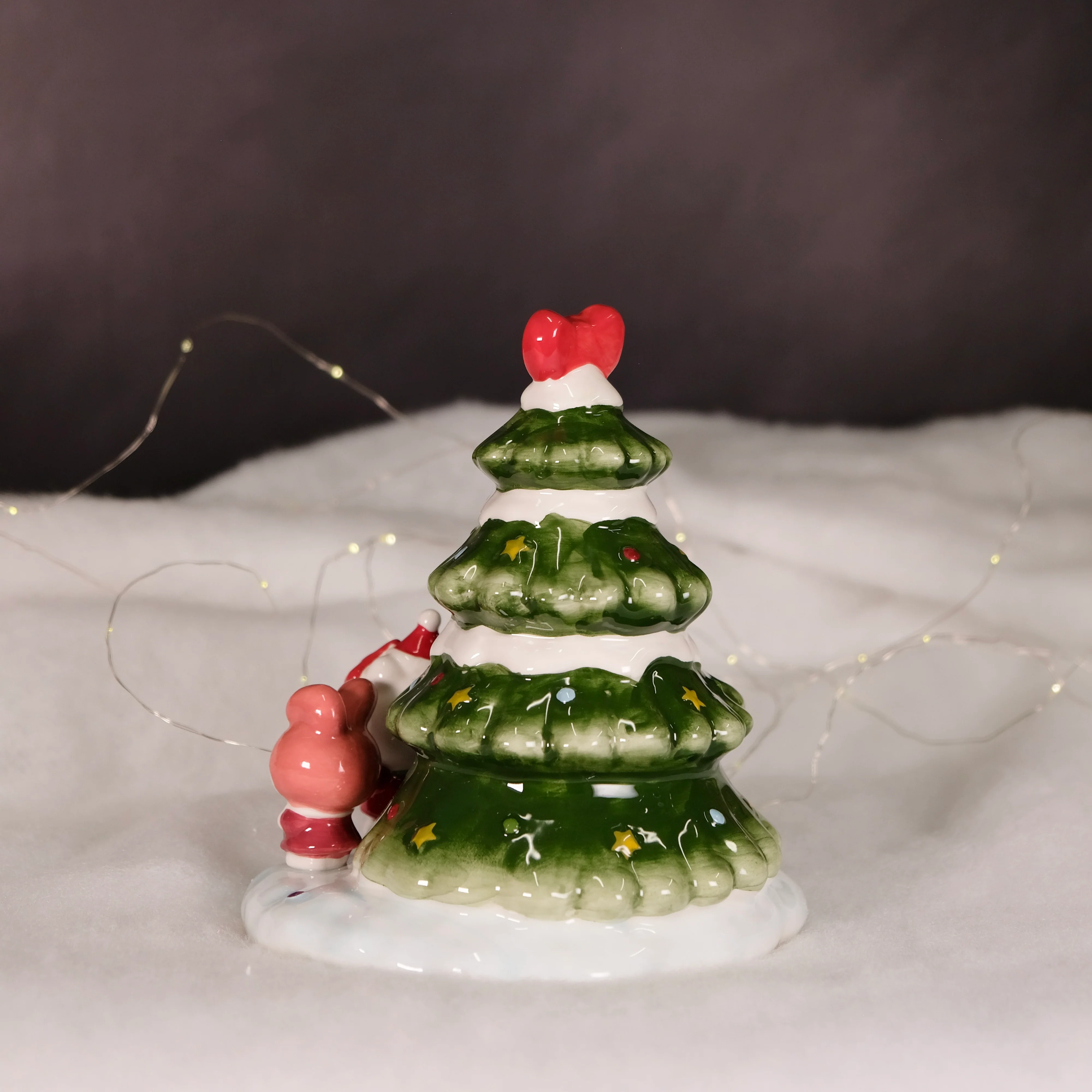 HELLO KITTY AND FRIENDS CAROLING AROUND THE TREE FIGURINE - Image 4