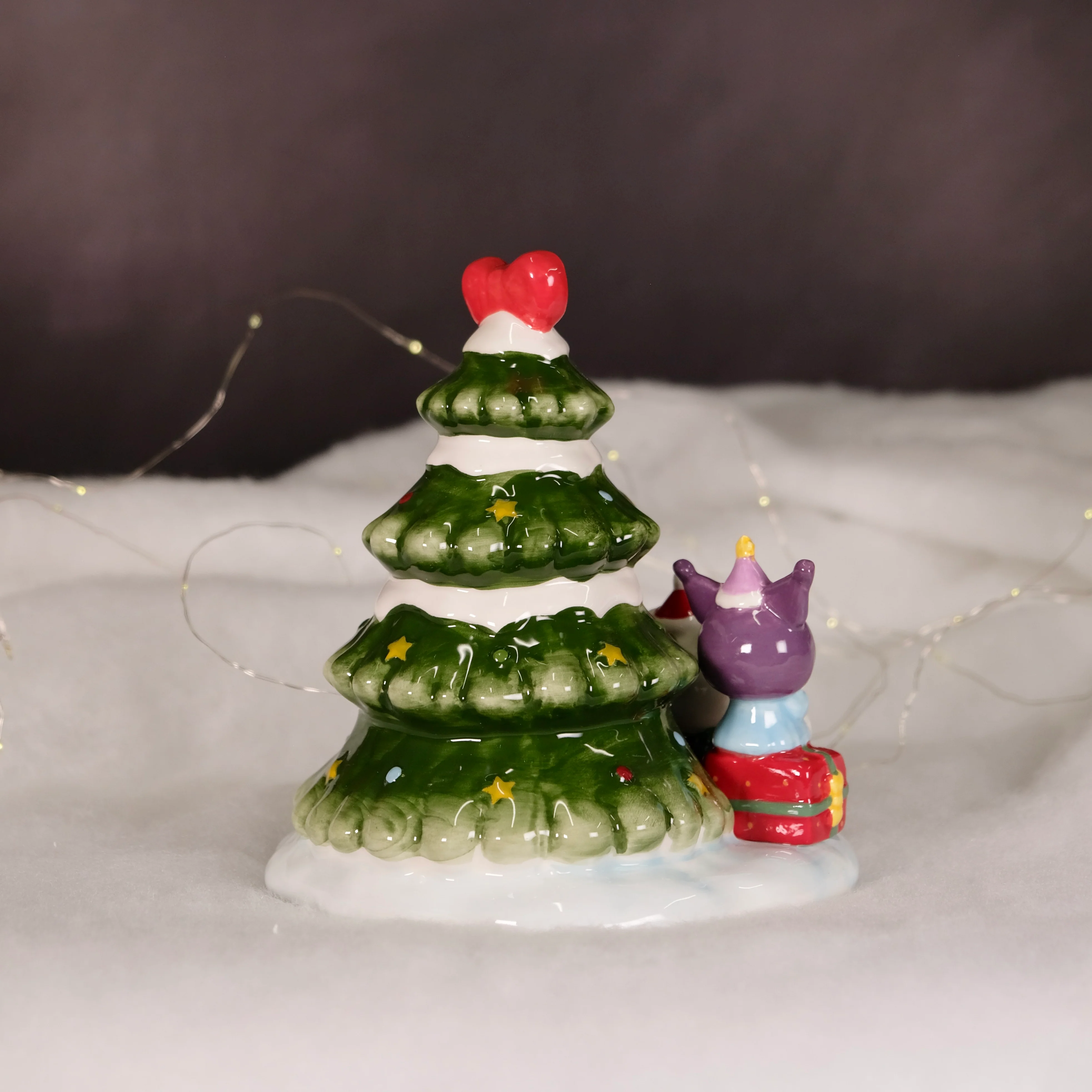 HELLO KITTY AND FRIENDS CAROLING AROUND THE TREE FIGURINE - Image 5