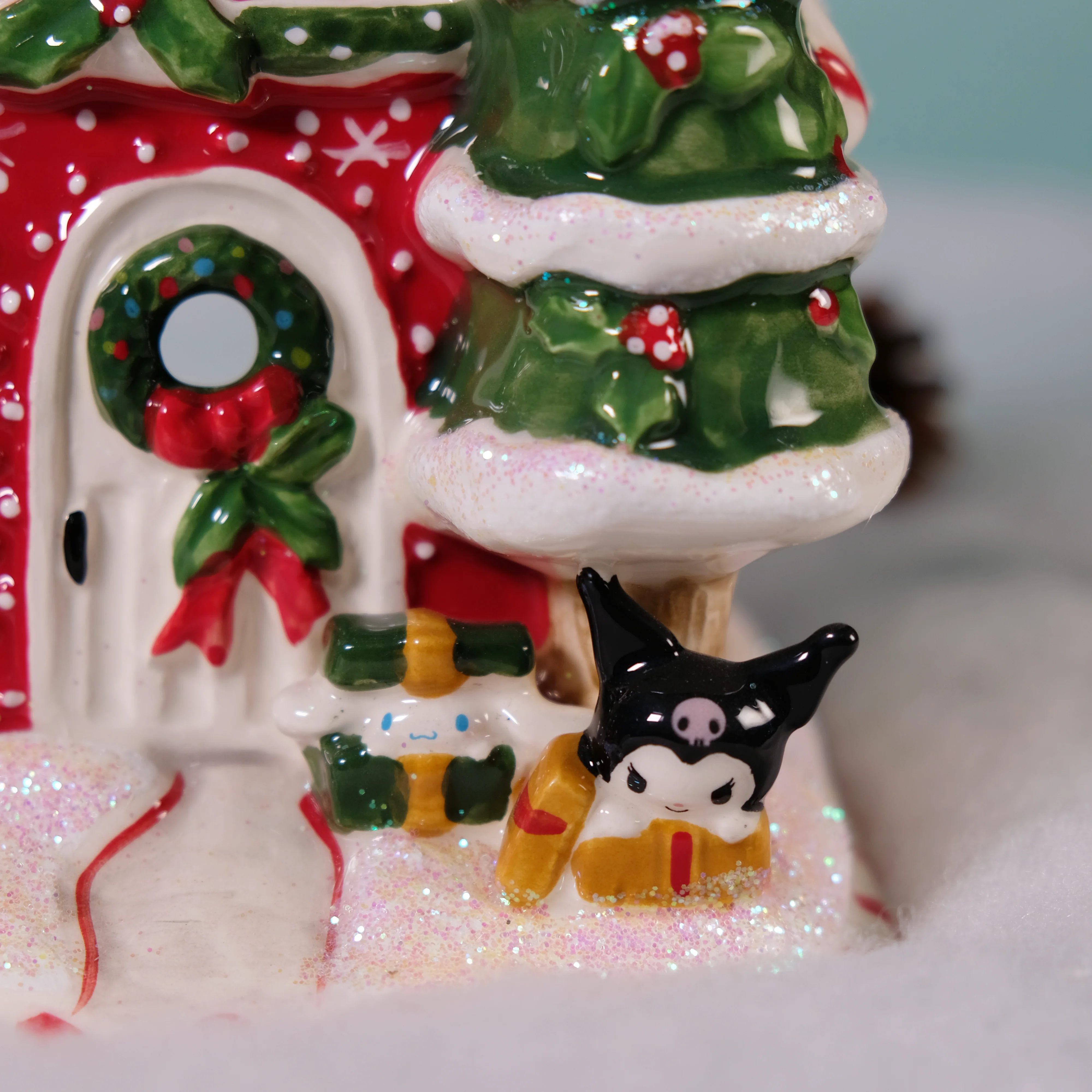 Hello Kitty and Friends Christmas Candle House - Image 8
