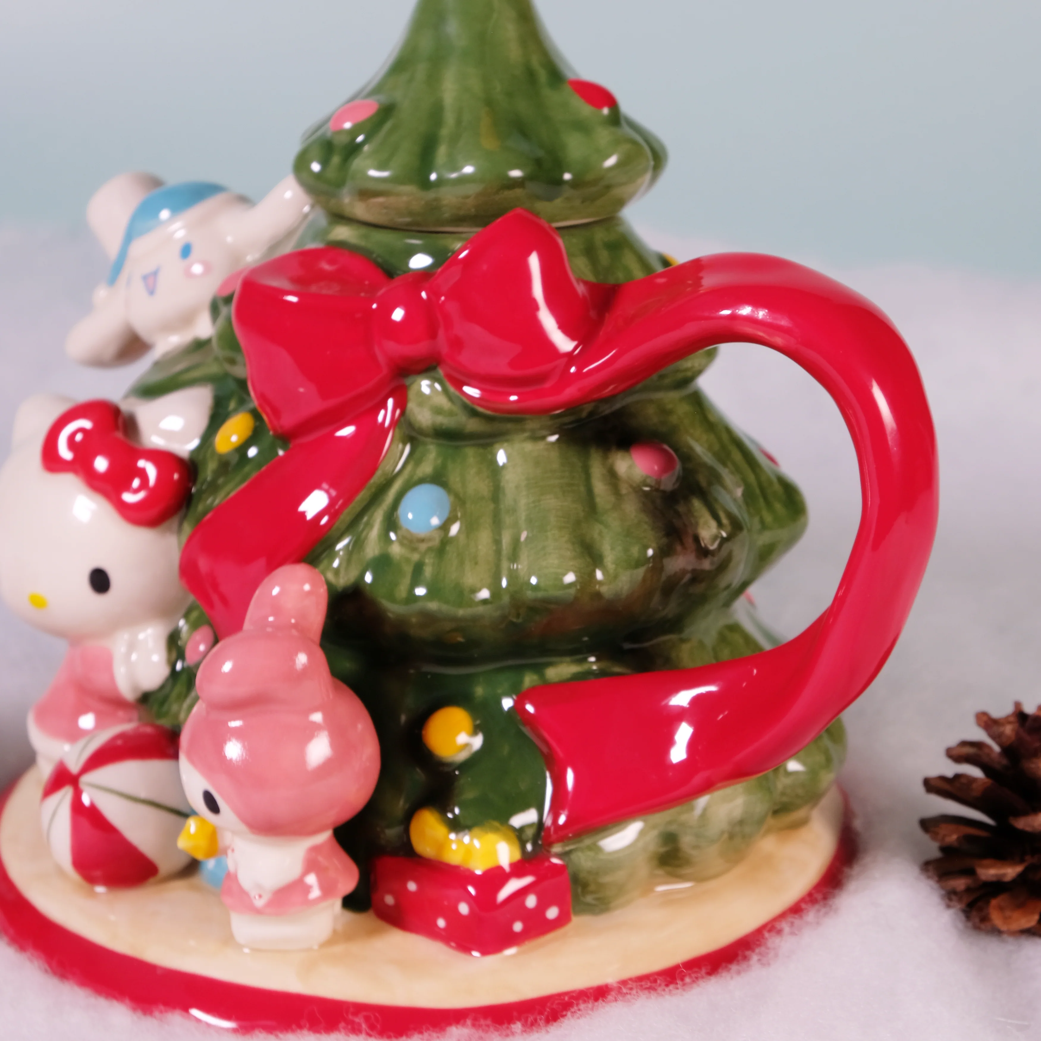 Hello Kitty and Friends Holiday Tree Teapot - Image 10