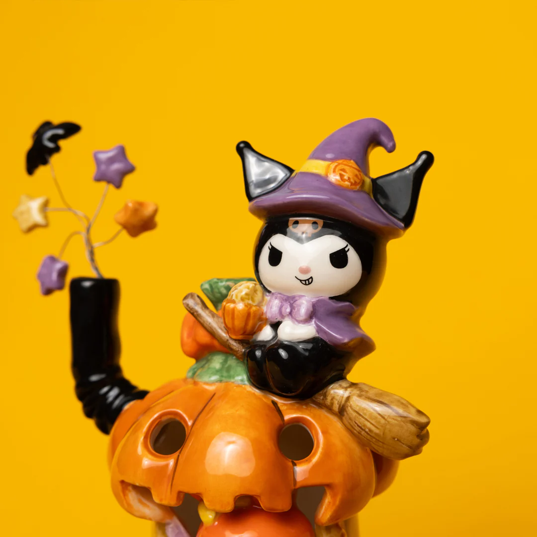 Hello Kitty and Friends Pumpkin Cafe Latte Candle House - Image 4