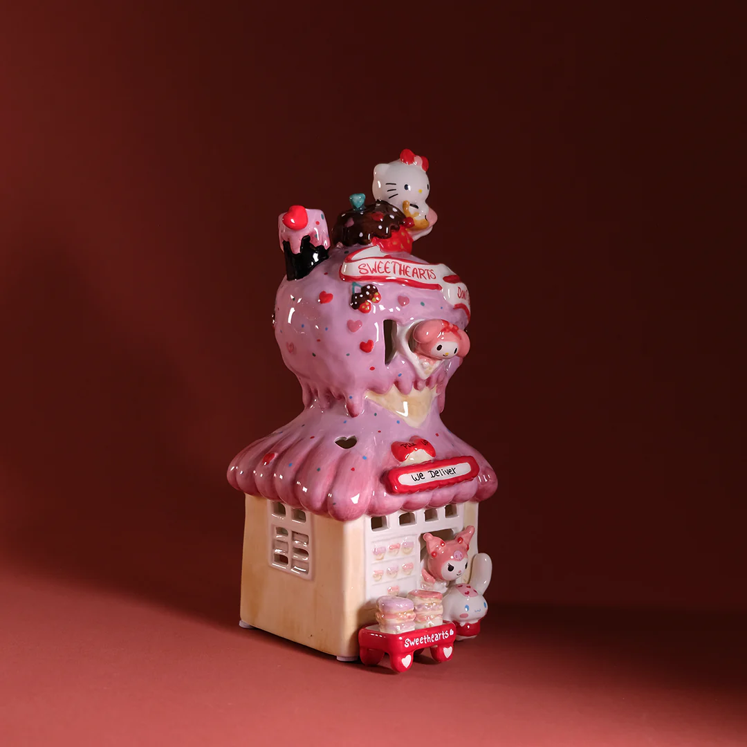 Hello Kitty and Friends Sweet Heart Donut Shop Candle House - Image 2
