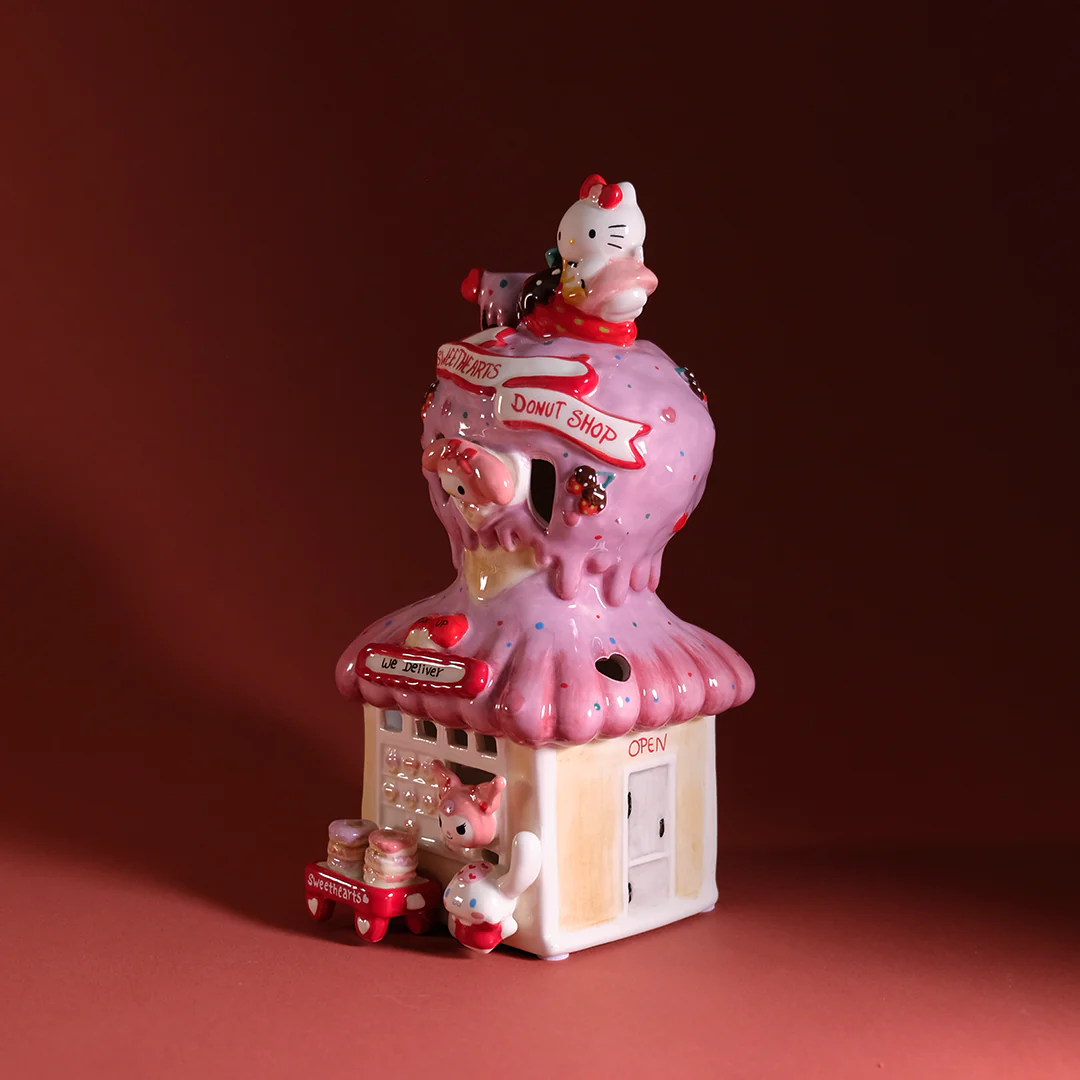 Hello Kitty and Friends Sweet Heart Donut Shop Candle House - Image 4