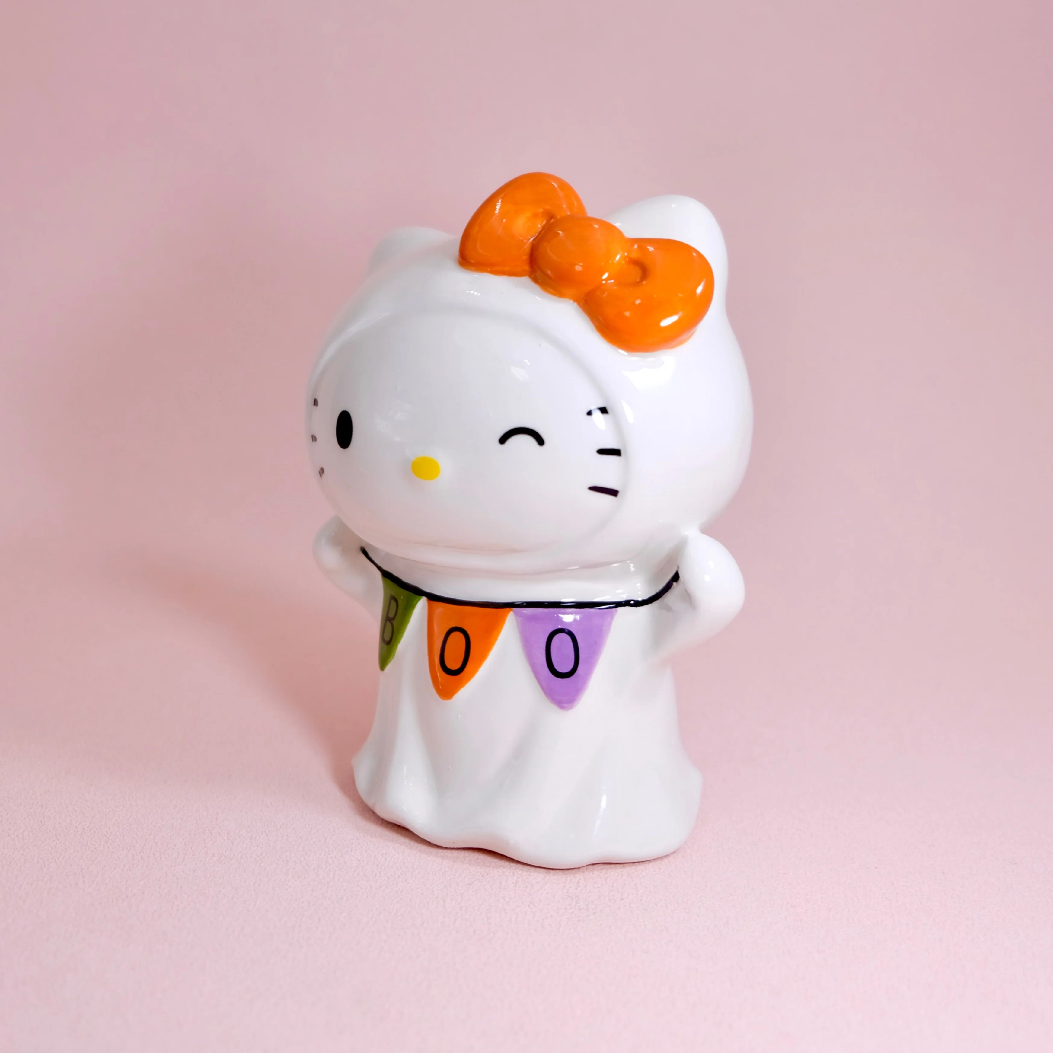 Hello Kitty Boo Banner Figurine - Image 3