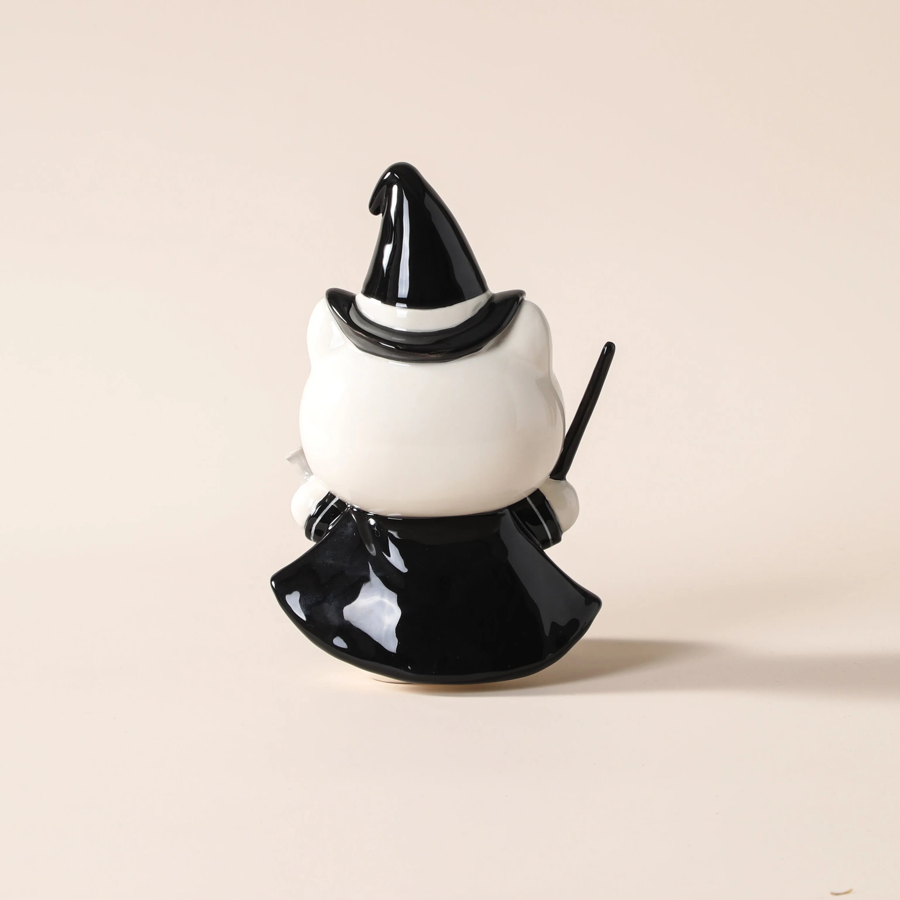 Hello Kitty Brew Figurine - Image 3