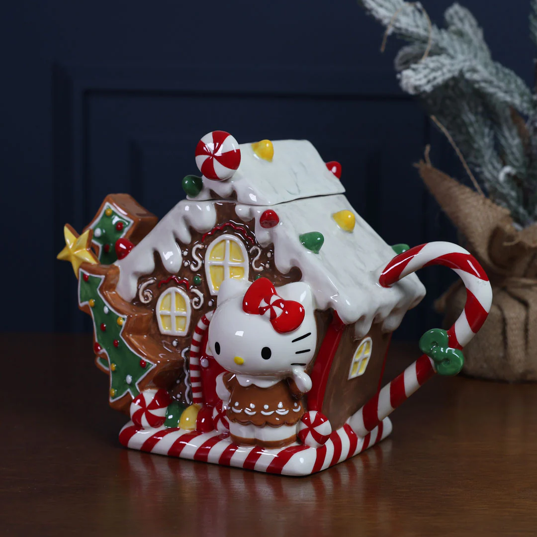 Hello Kitty Candy GingerBread Teapot - Image 4