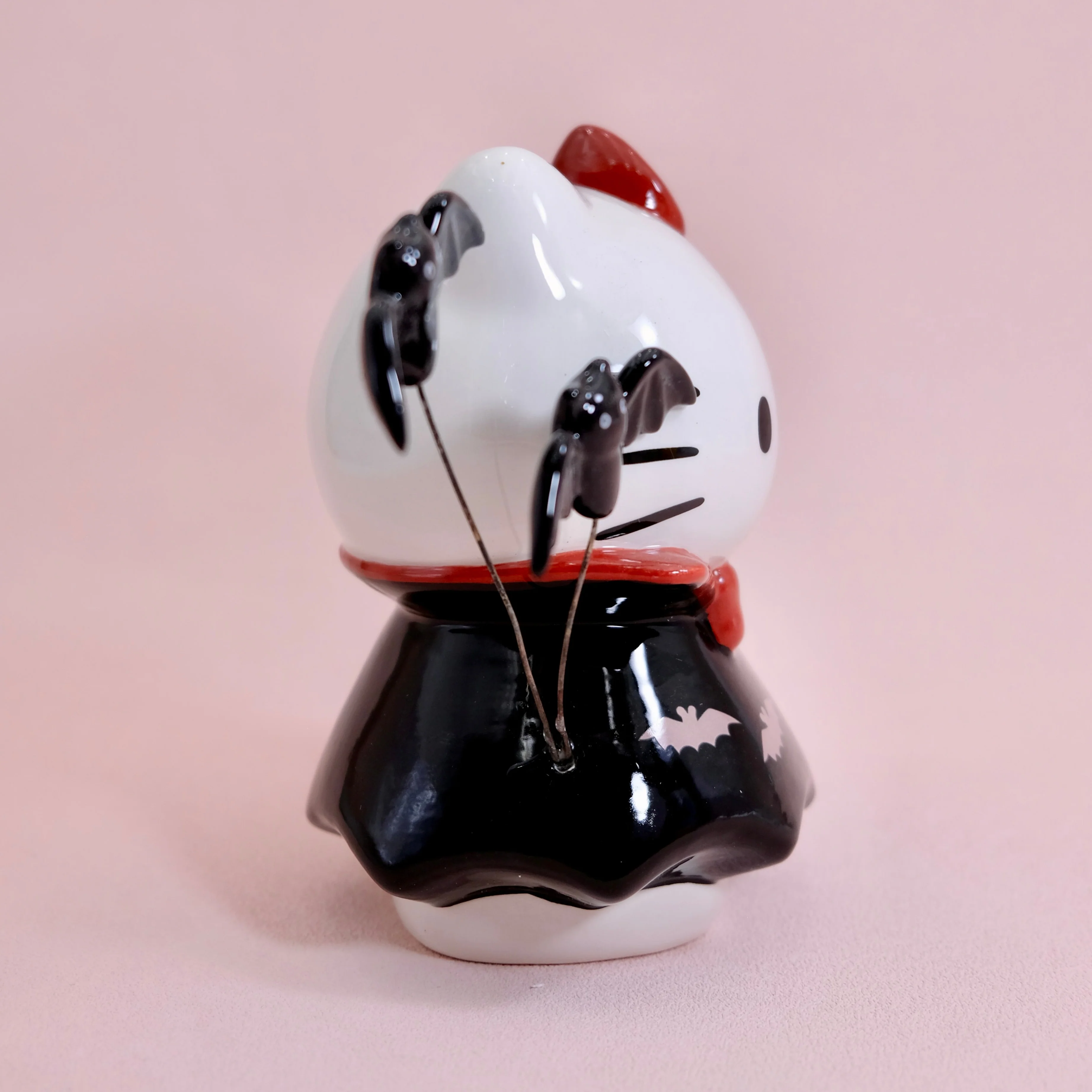 Hello Kitty Countess Bat Figurine - Image 4