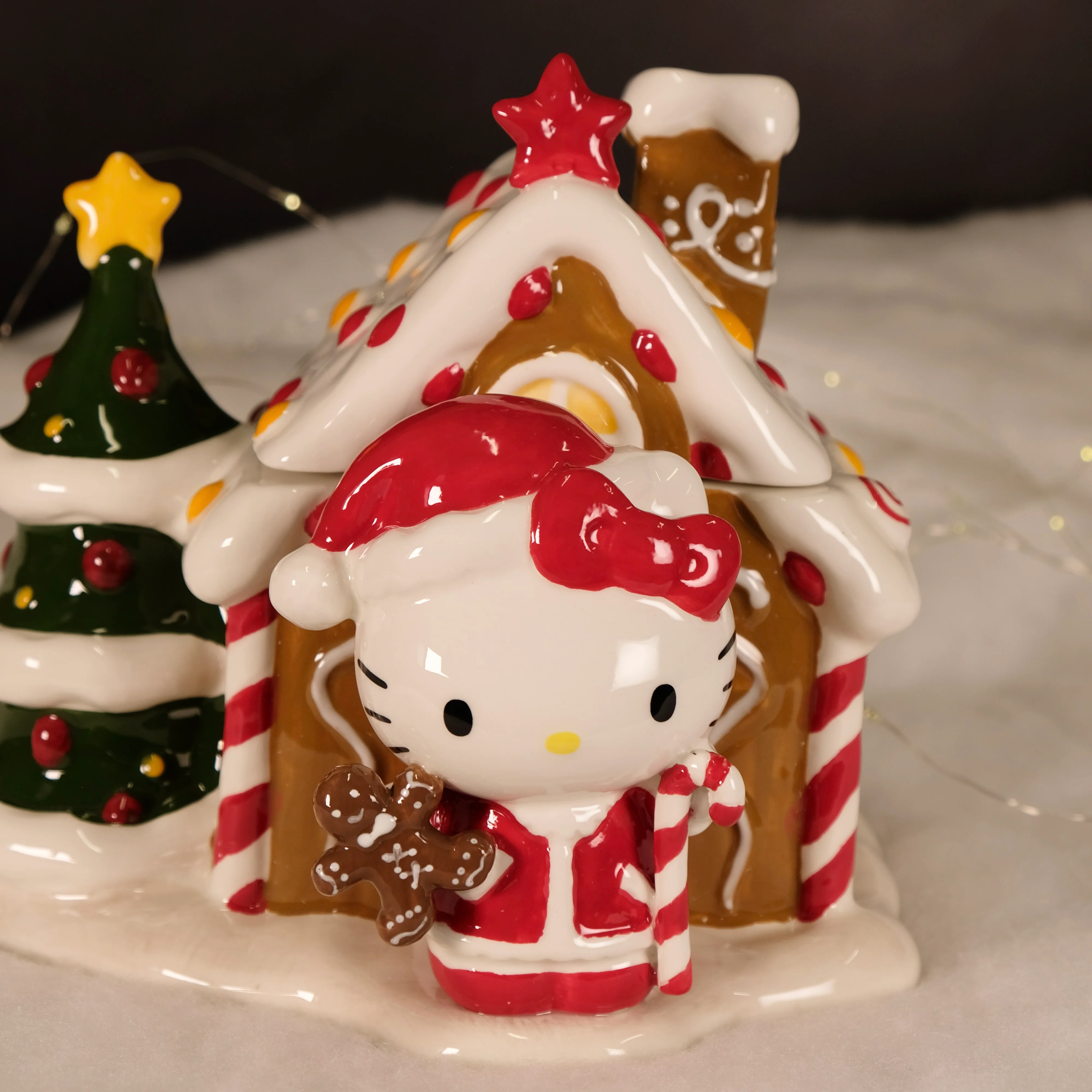 Hello Kitty Gingerbread Cookie Jar - Image 7