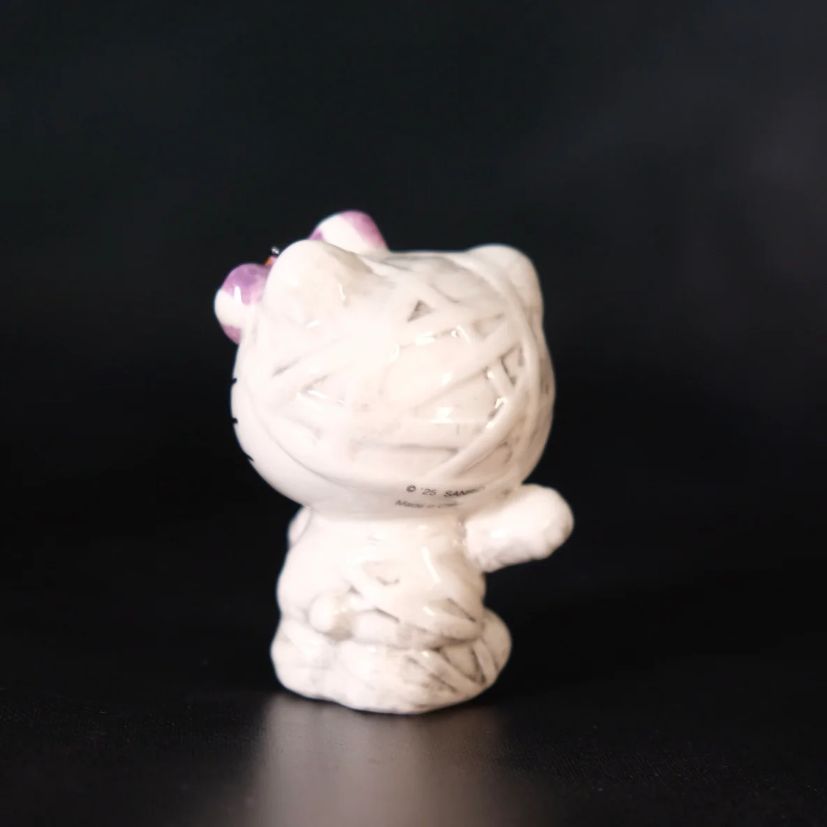 HELLO KITTY HEAD HALLOWEEN MUG & FIGURINE SET - Image 10