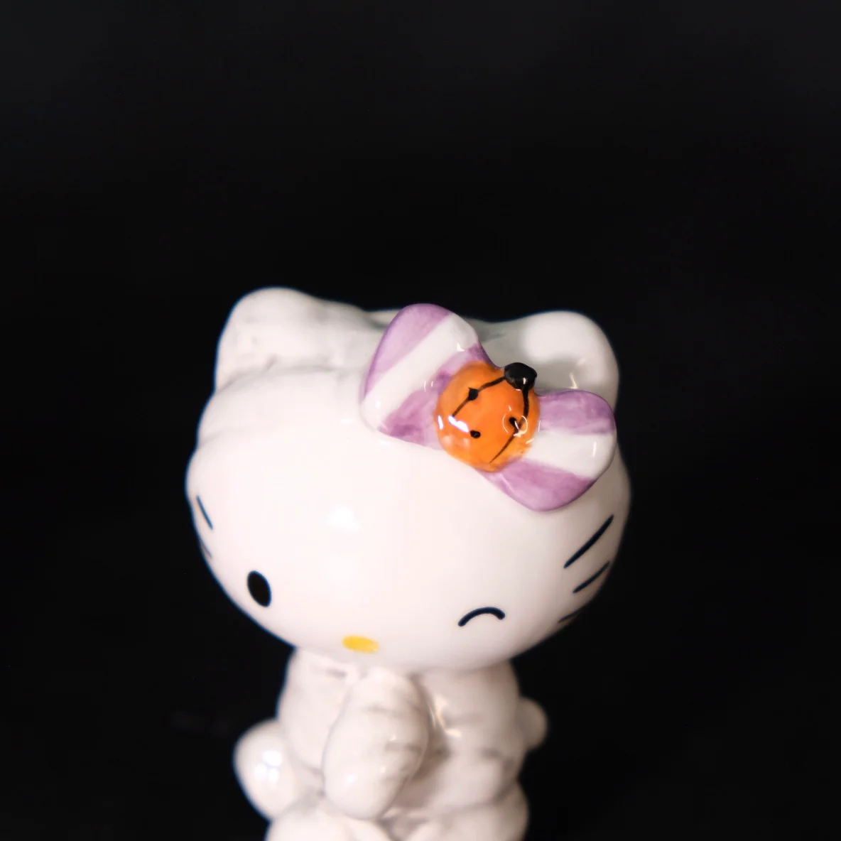 HELLO KITTY HEAD HALLOWEEN MUG & FIGURINE SET - Image 8