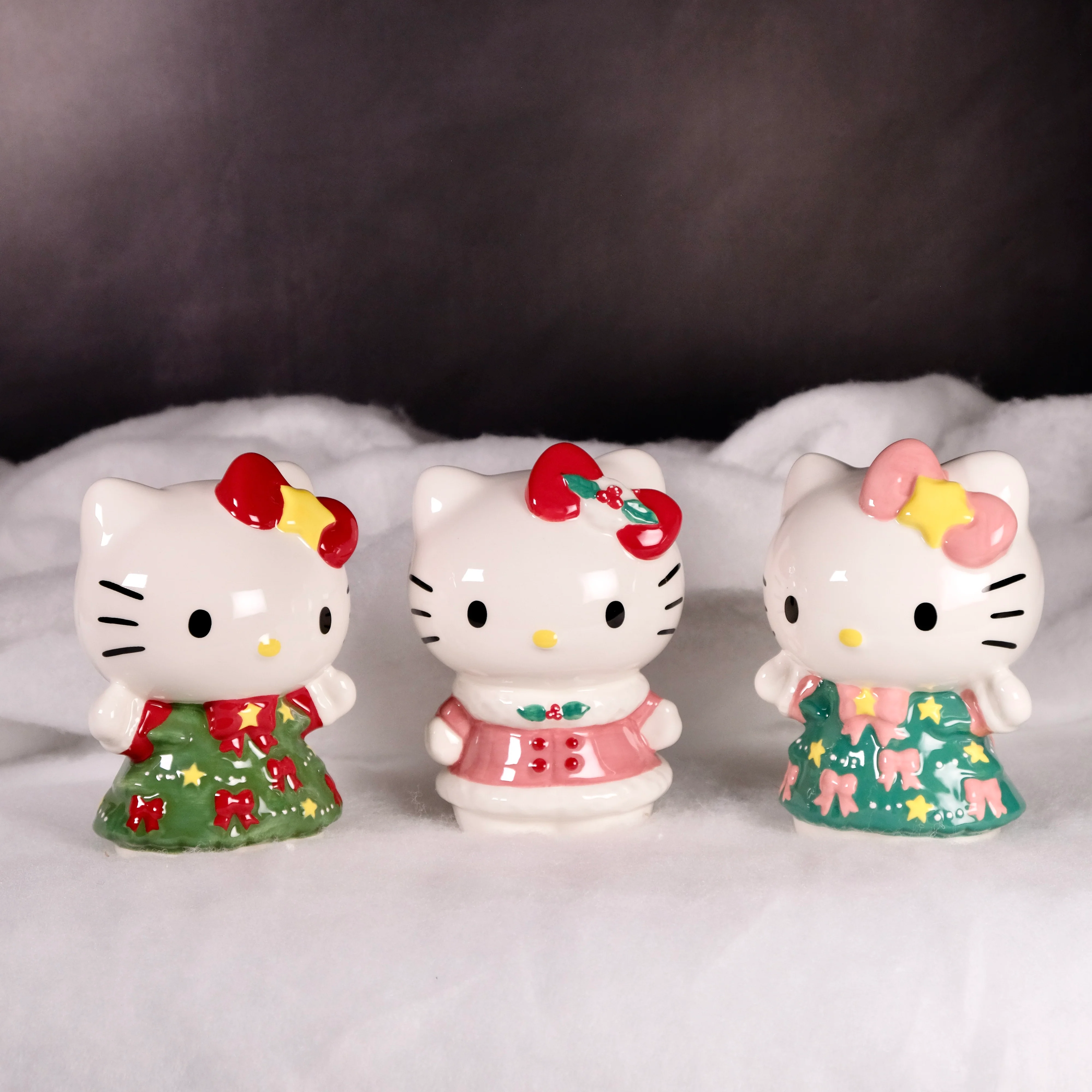 HELLO KITTY HOLIDAY GREEN TREE FIGURINE - Image 8