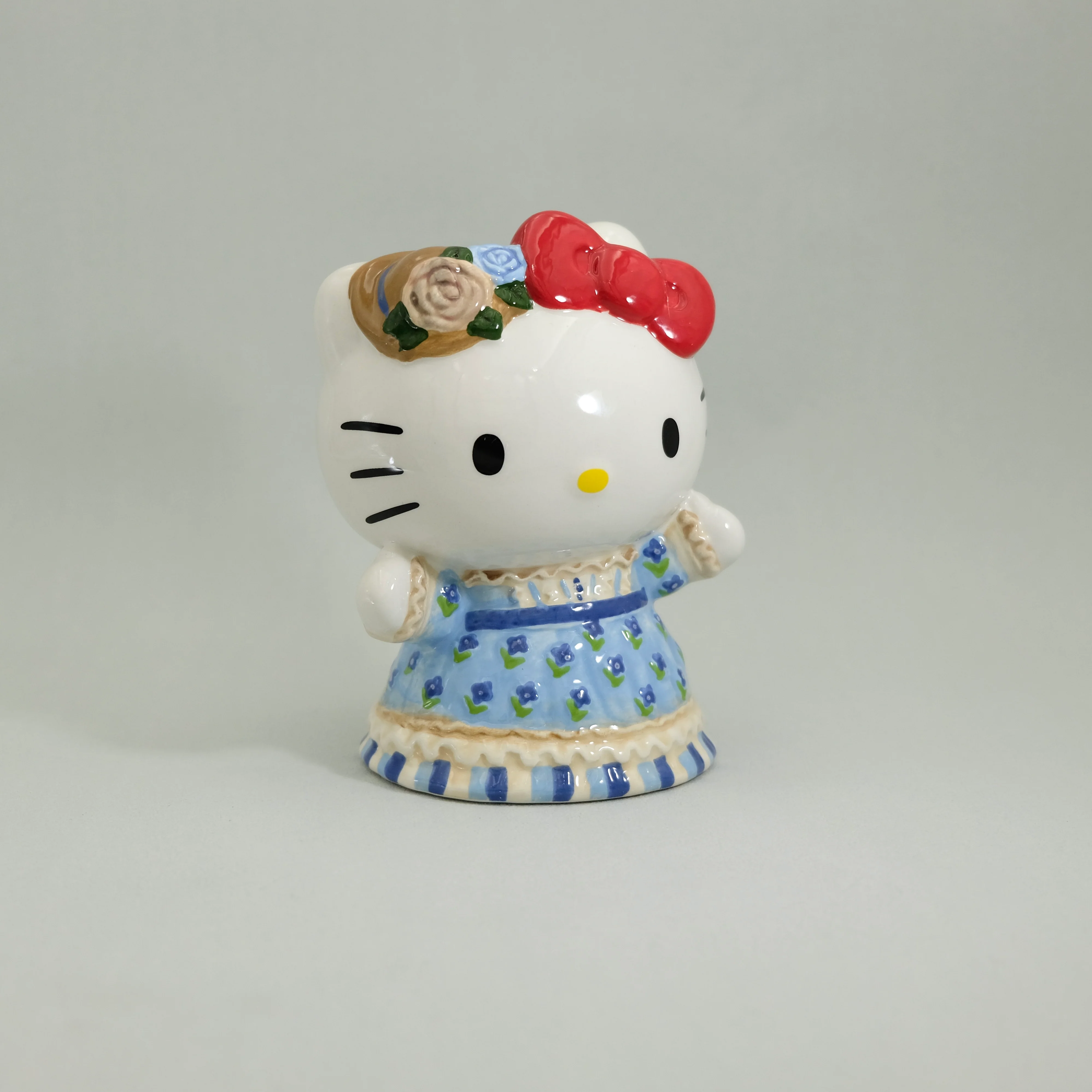 Hello Kitty in Western Prairie Dresses Figurine - Image 2