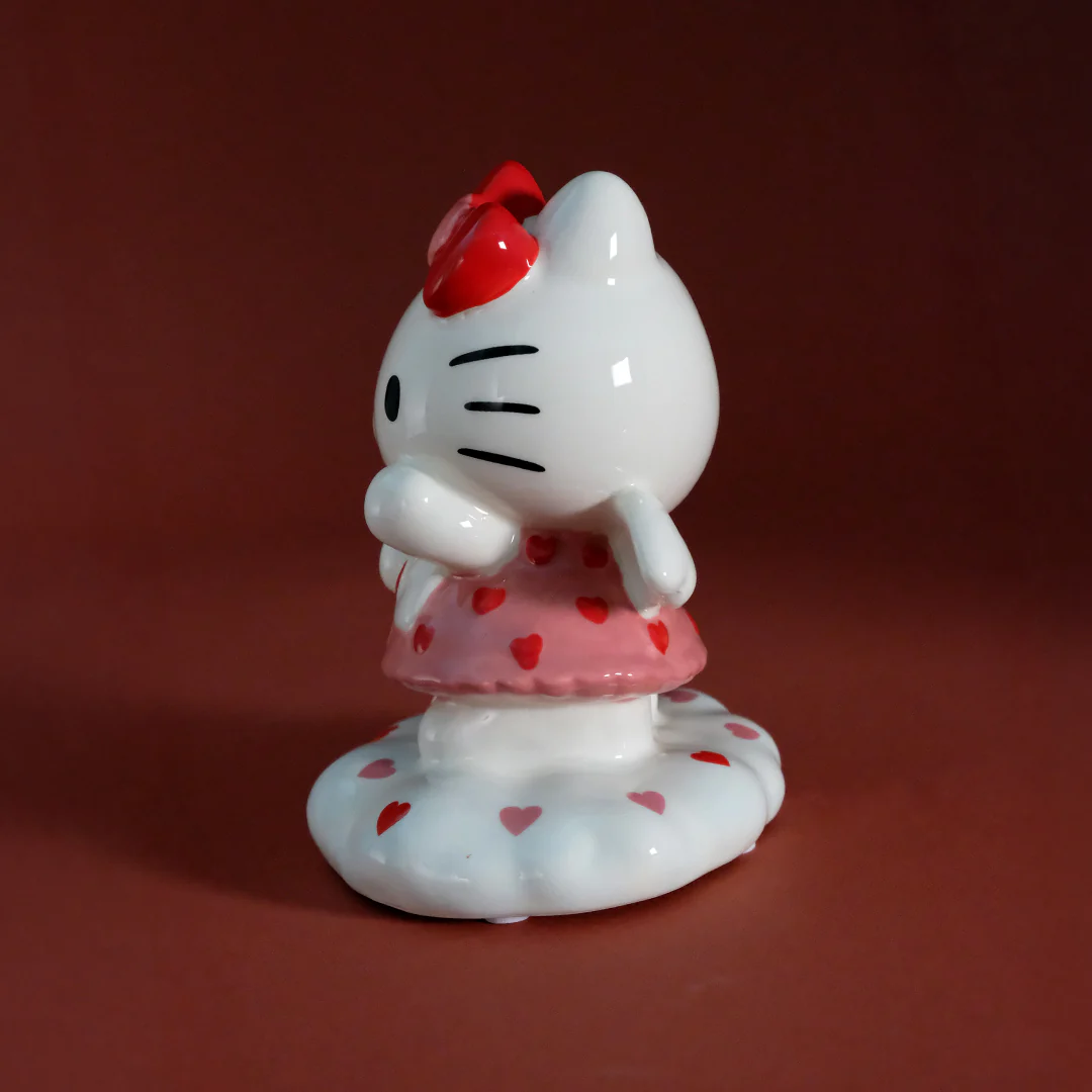 Hello Kitty Love Letter Figurine - Image 3